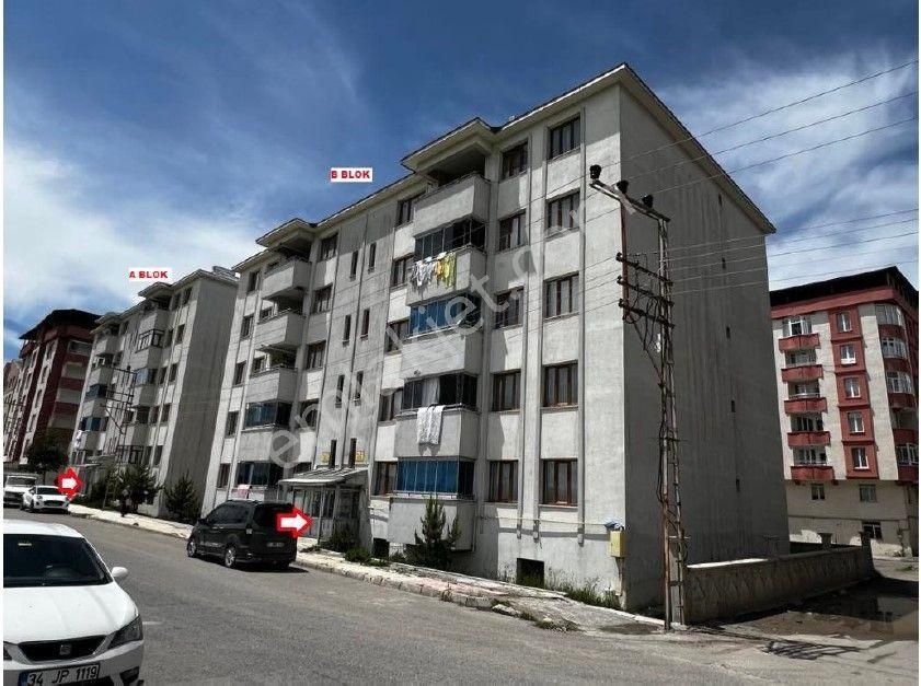 Ağrı Merkez'de Satılık 165m2 3+1 Bodrum Kat Daire