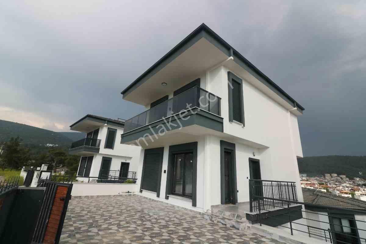 Akbük'te Müstakıl Satılık Villa