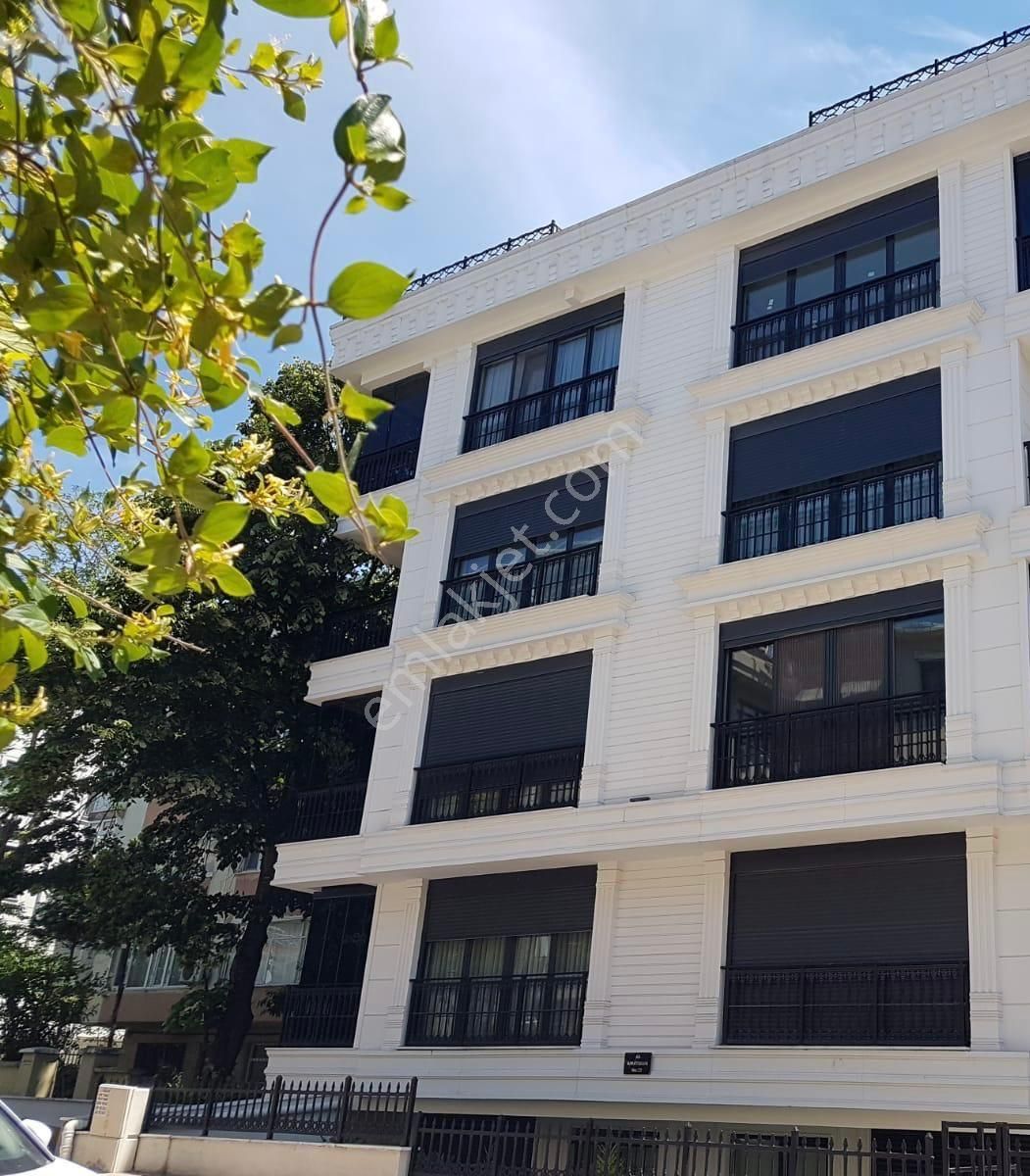 Öğretmen Evi Yanı