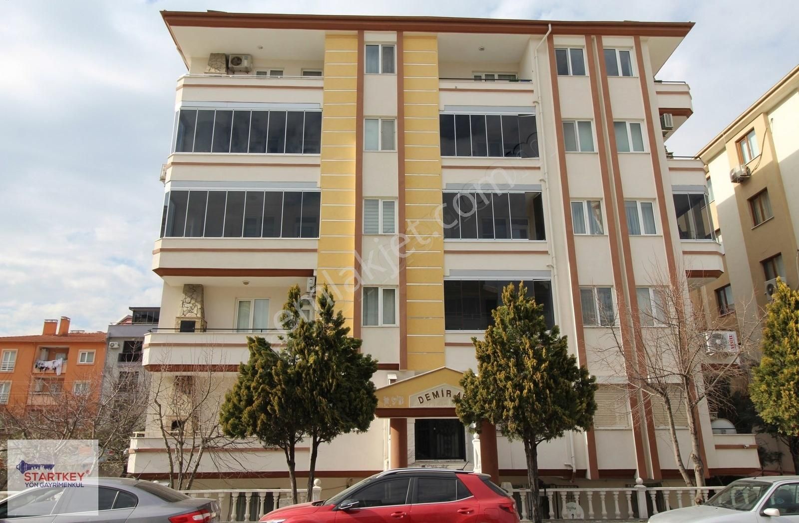 Startkey Yön Gayrimenkul Den Savaştepe Cad.de Satılık Arakat D.