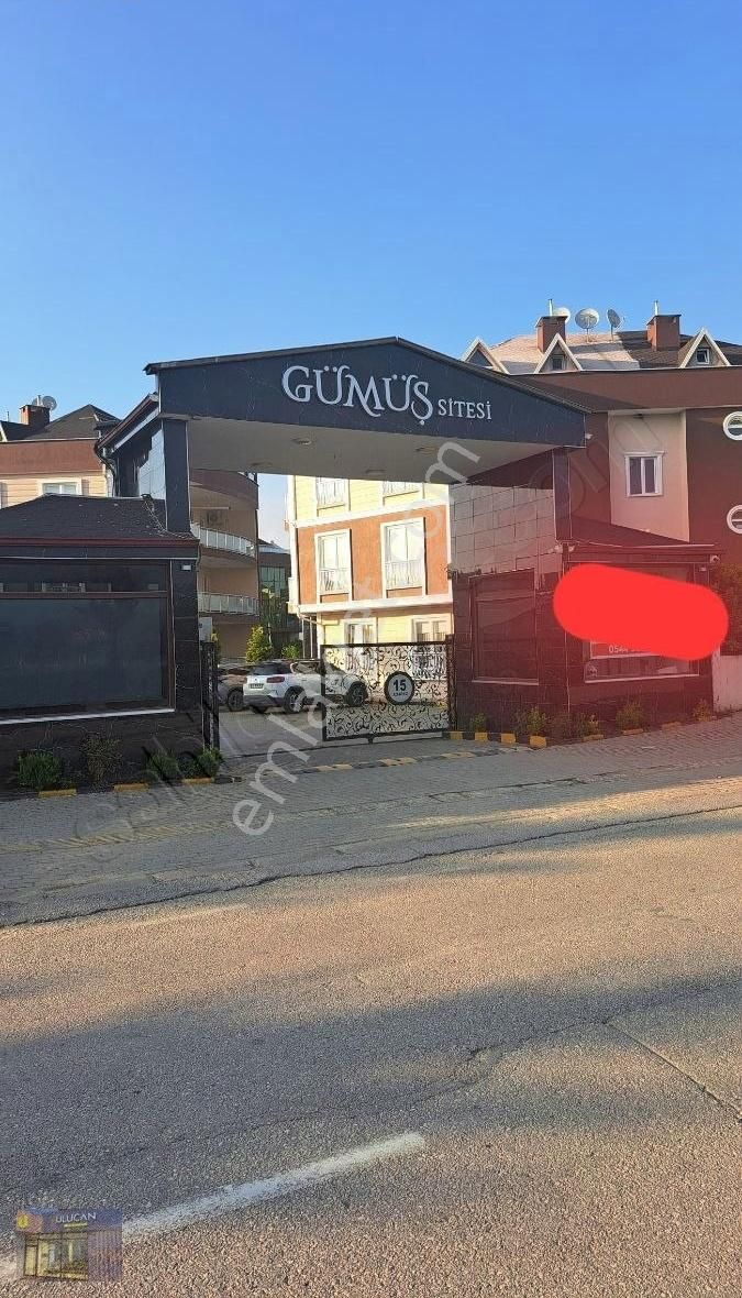 Ulucandan İnegöl Çevre Yolunda Gümüşcıty Sitesinde Satılık Daire