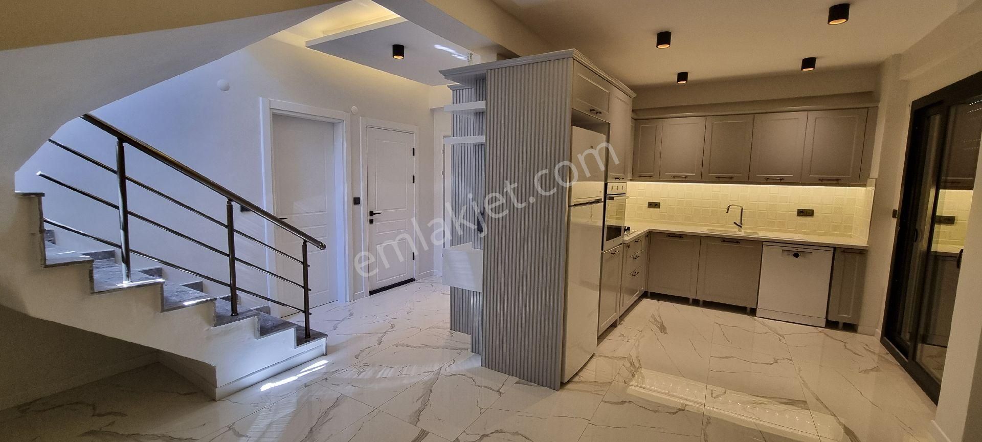 Truva Villaları Projesi 5+1 200m2 Satılık Villa - Görsel 23