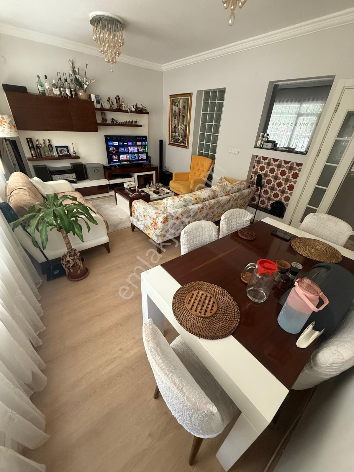 Hatay Bahçelievler De Yüksek Giriş 2+1 Doğalgazlı Bakımlı Satılık Daire