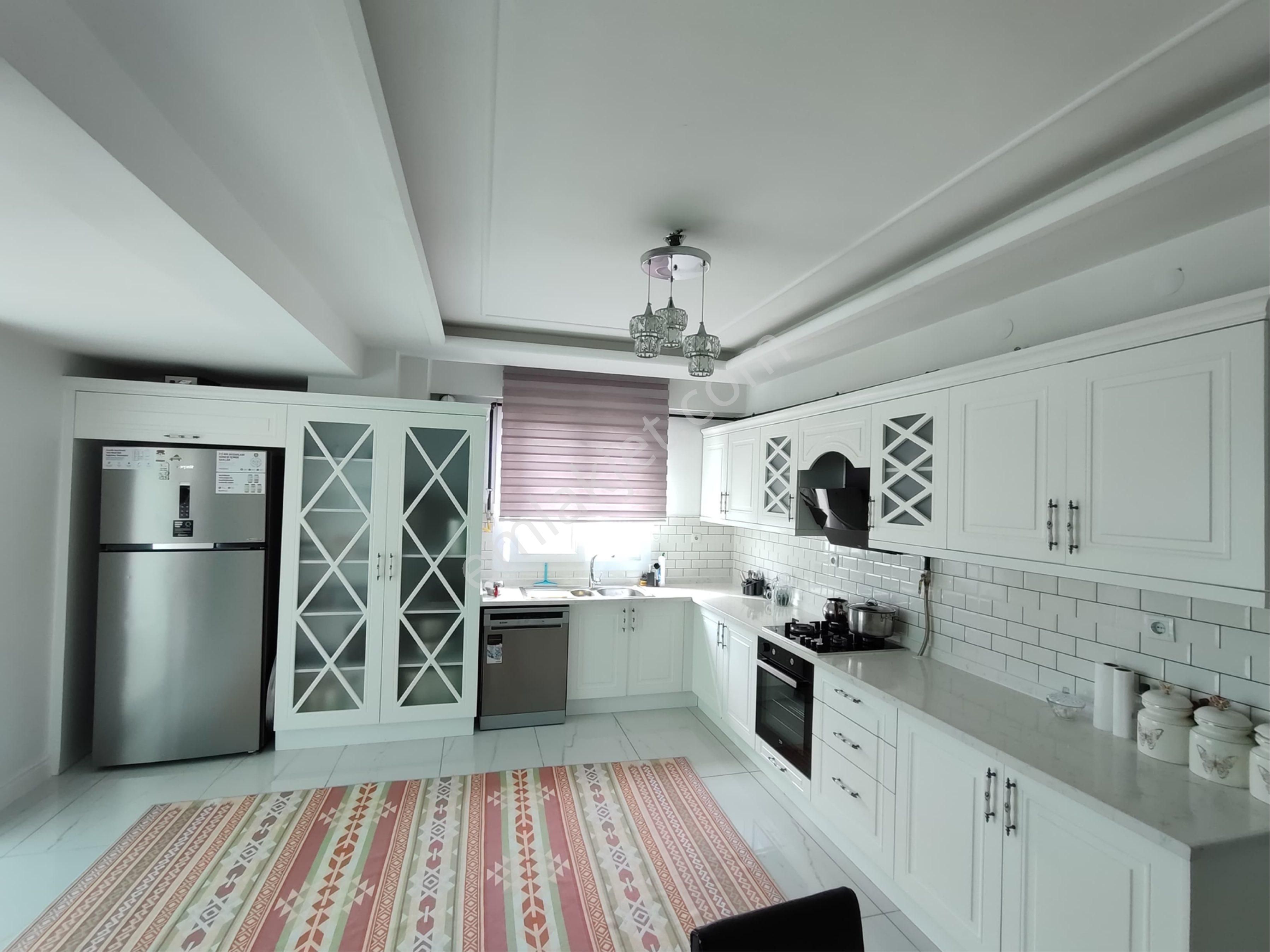 Dairemiz Kayapınar İlçesi Talaytepe Mahallesi Eğitim Araştırma Hastanesi Ve Stadyum Arasındadır