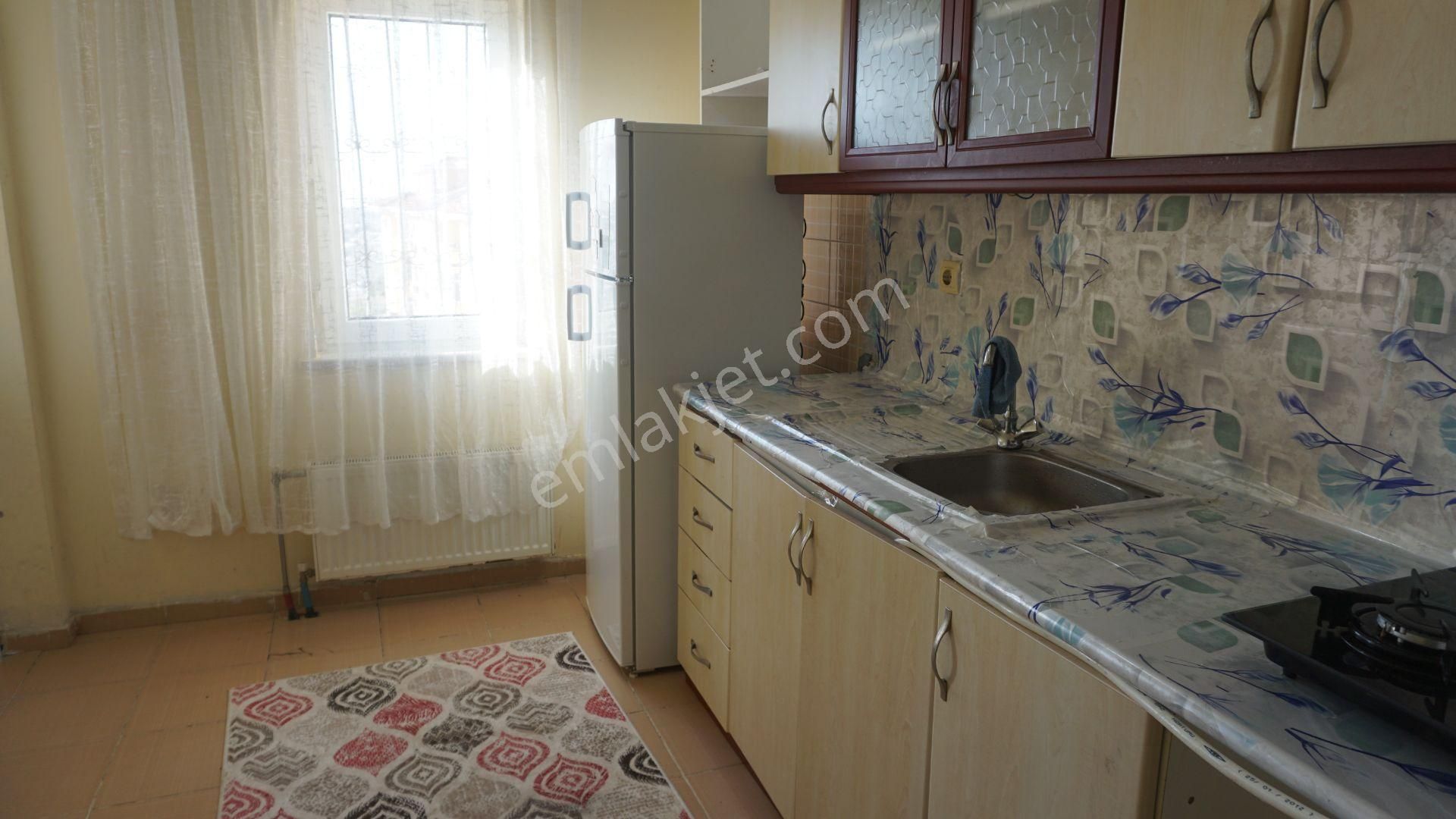Asarlık Da Kiralık Eşyalı Fiyat Düştü 2+1 Balkonlu Çiğli Serkan Dan