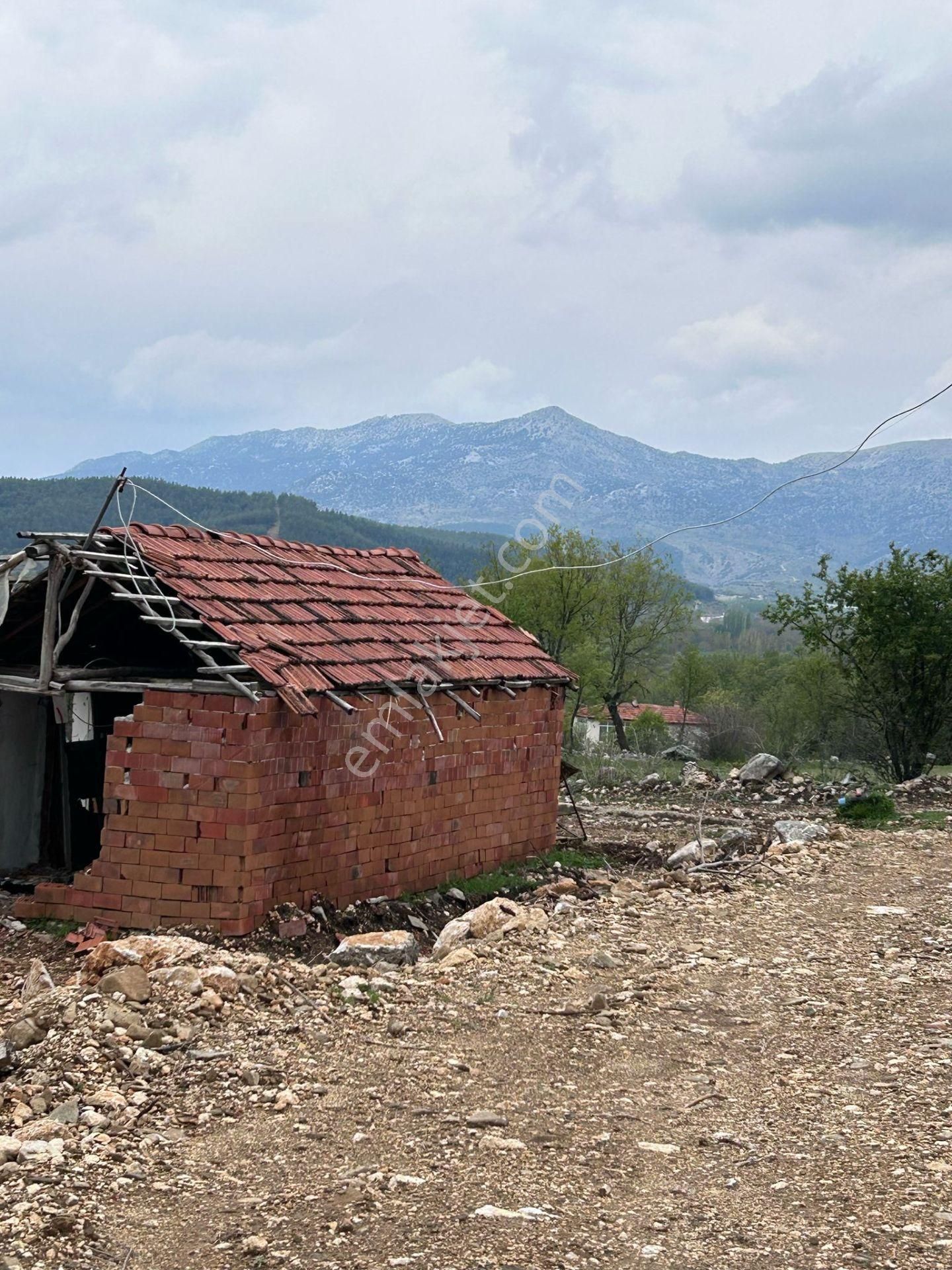 Asya Evim Emlaktan Burdur Ağlasun Sakarca Mah.de Yatırımlık Fırsat Tarla - Görsel 8