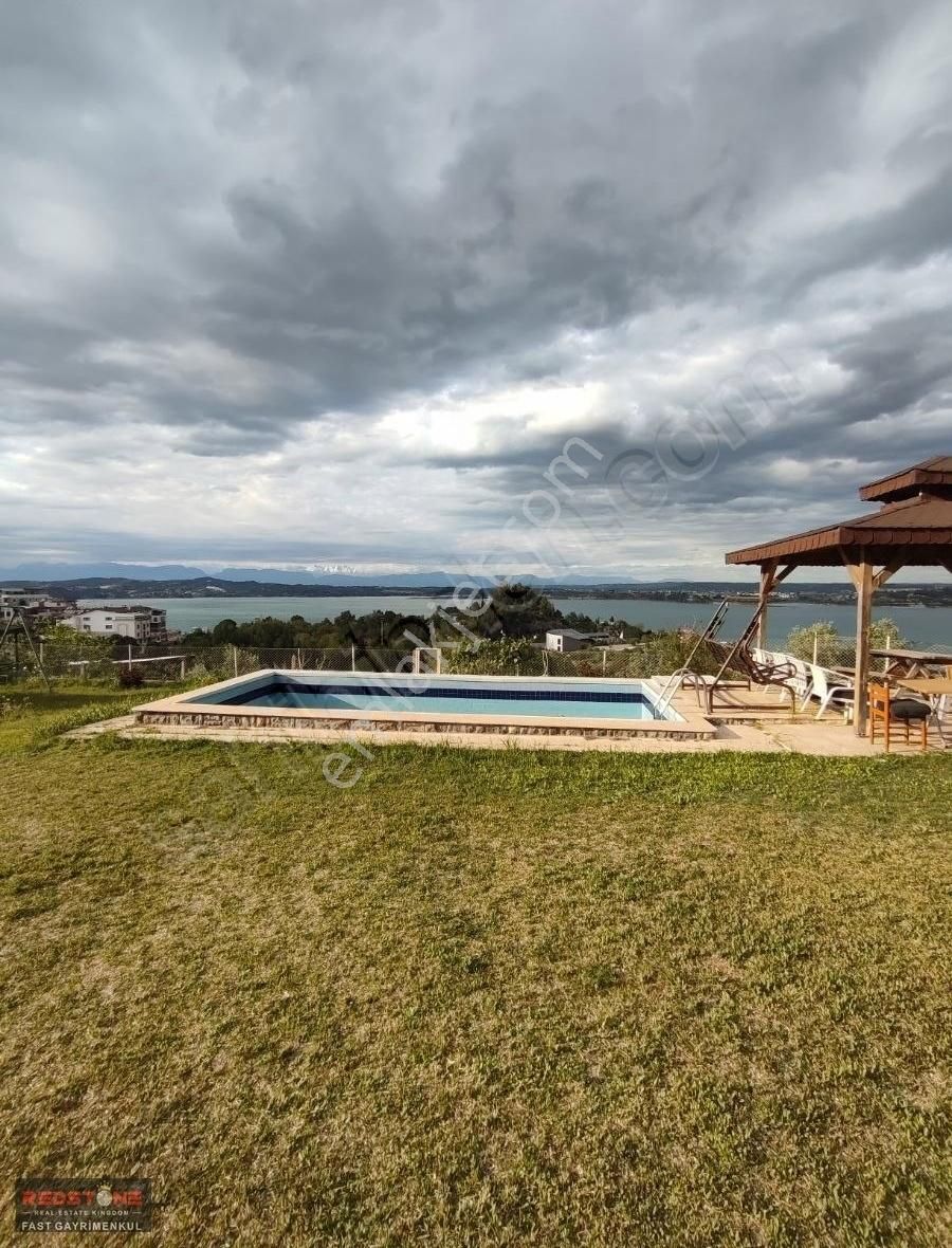 Göl Manzaralı Mükemmel Konumda 2+1 Kiralık Fırsatı