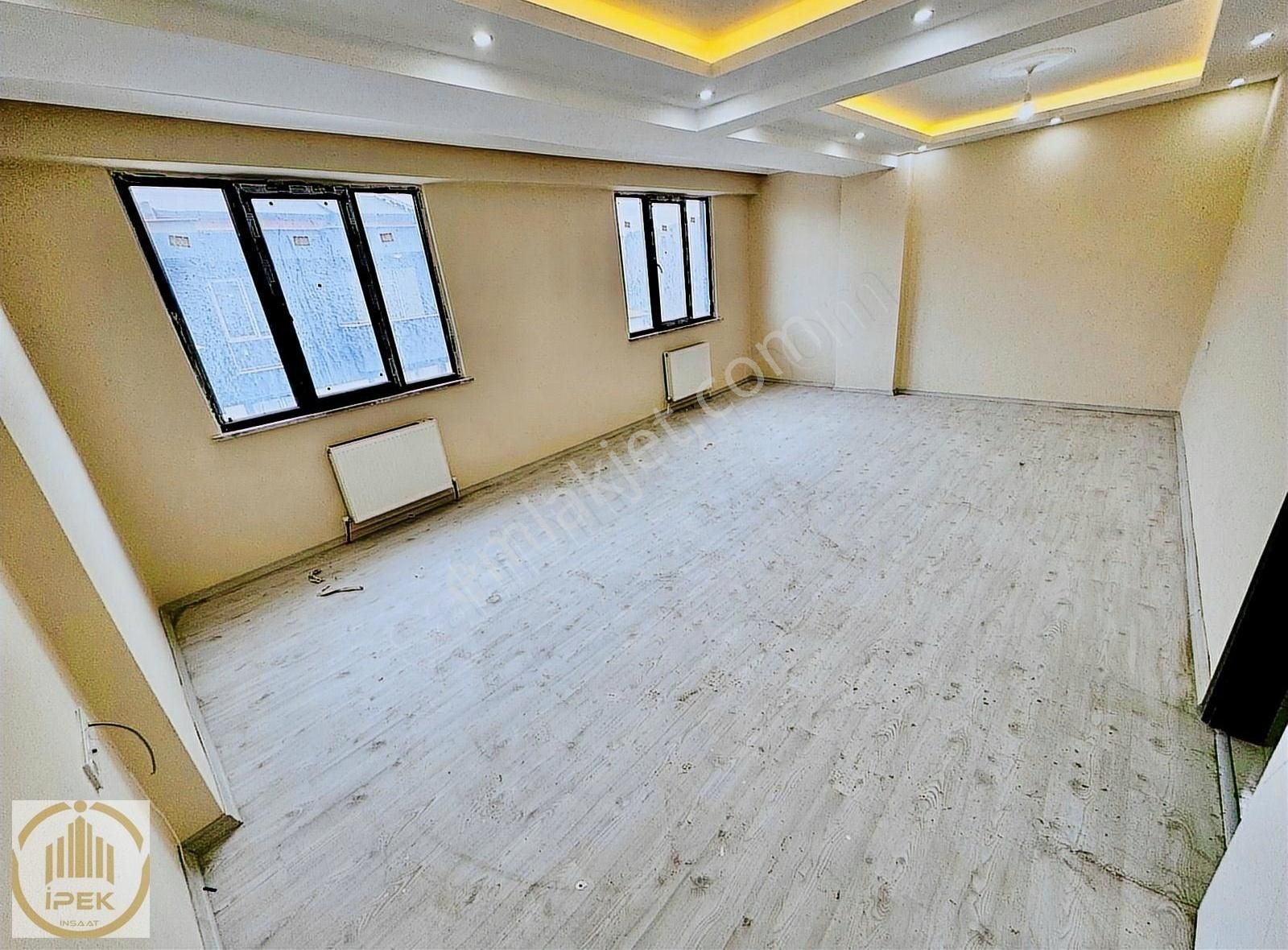 Hadımköy Merkez'de Satılık Lüx Dublex Daire 140m2 + Otoparklı +
