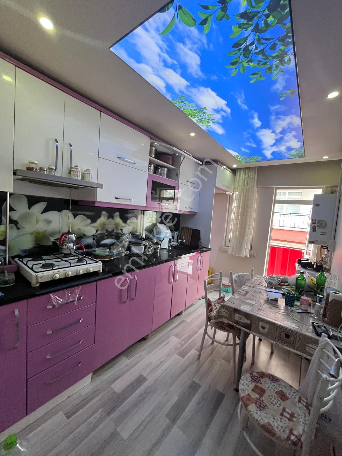 Fırat Caddesinde 3+1 Çift Balkonlu Ful Yapılı Daire