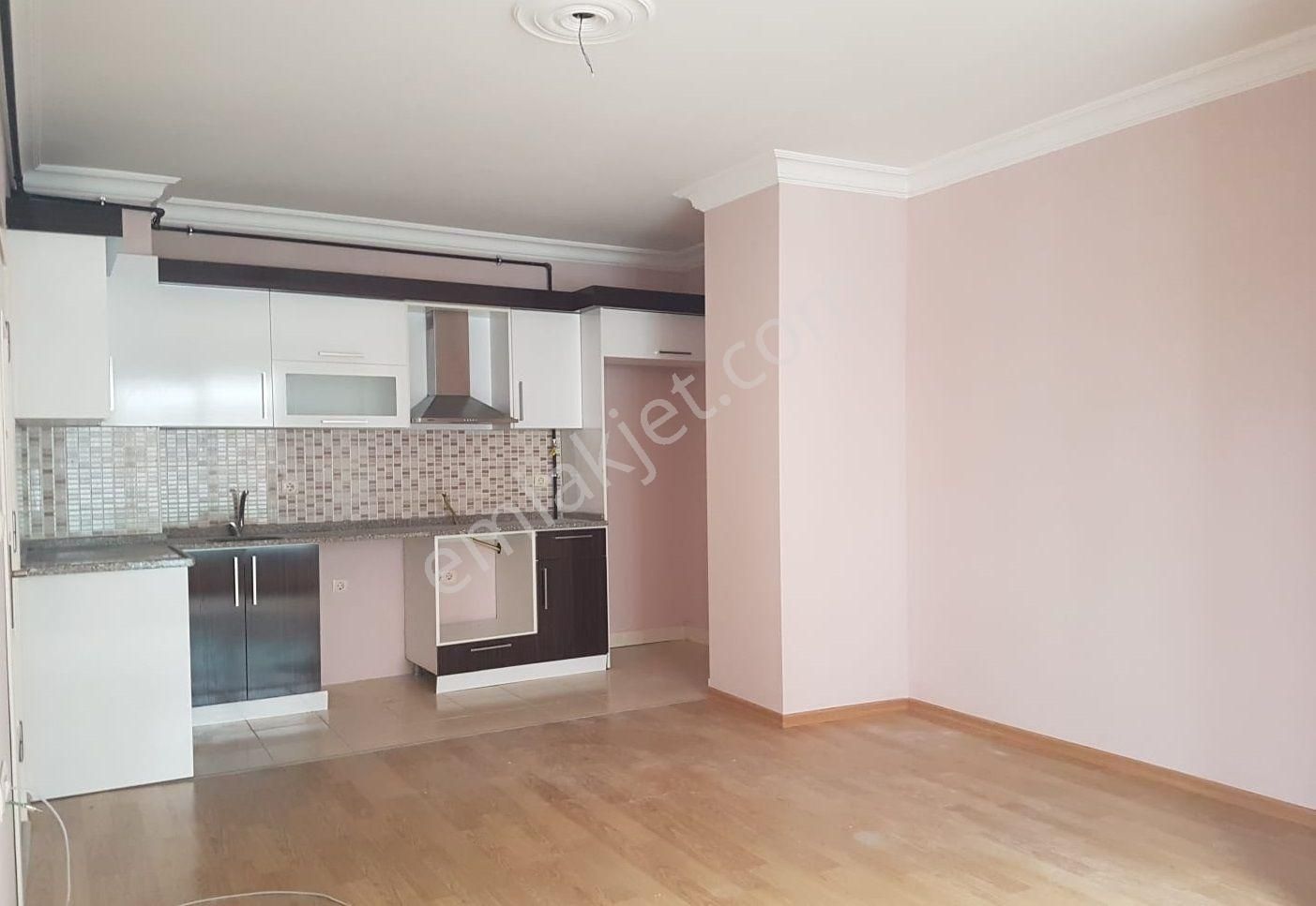 Konaklar Bölgesinde Sitede Kelepir Daire 3+1