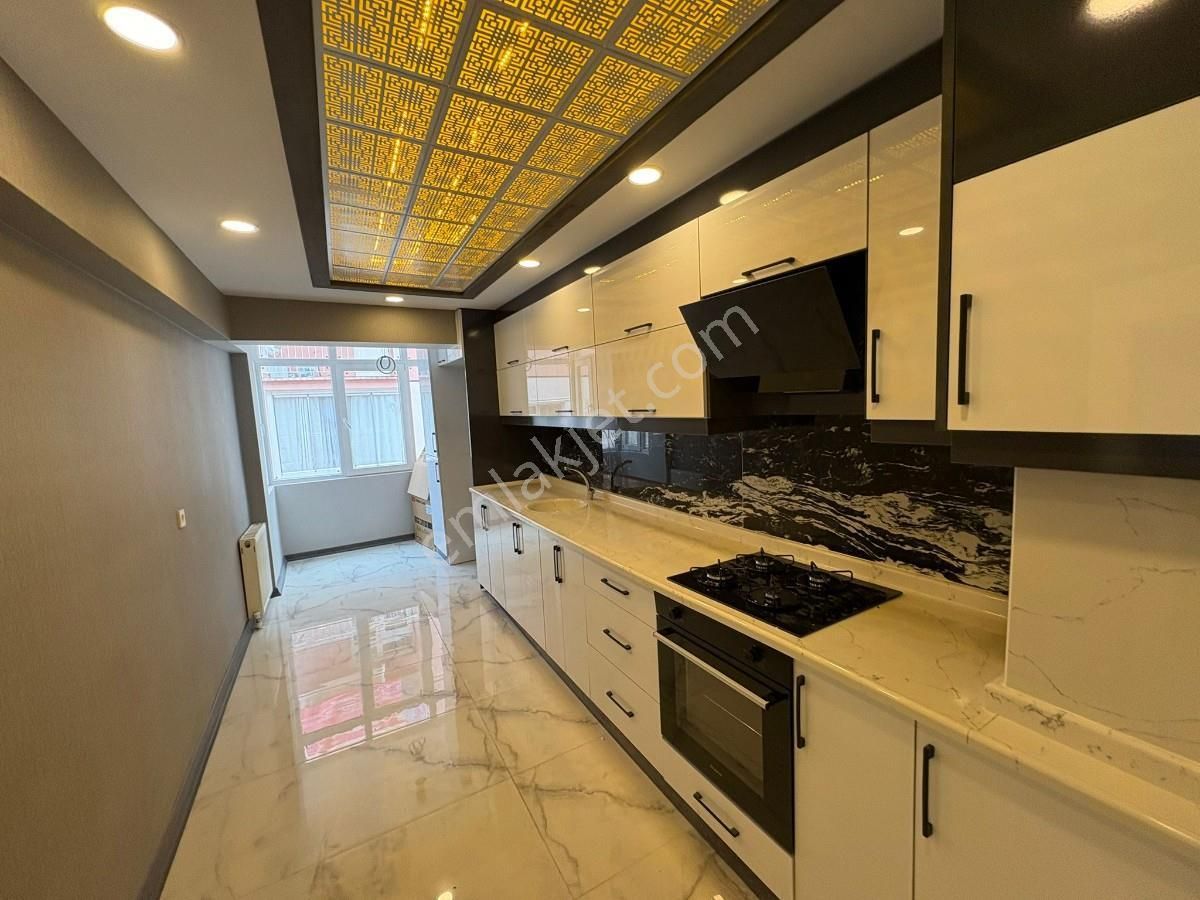 Sincan Plevne Mah Ara Kat Full+full Yapılı 3+1 Bağımsız Daire