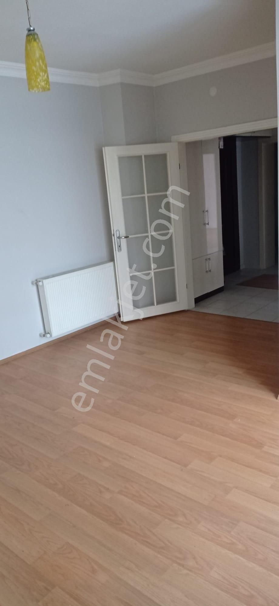 Abidinpaşa'da Küçükkuyu'da 2+1 Kiralık Daire