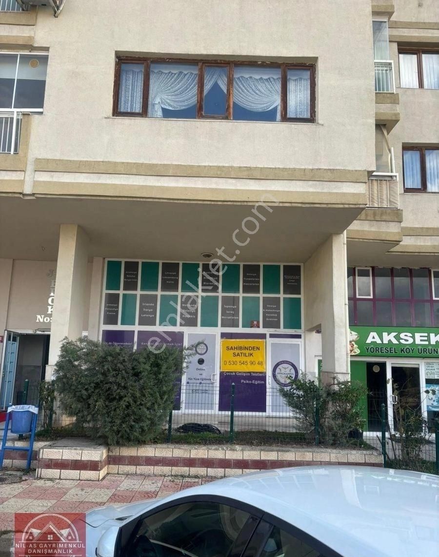 Batıkent Merkezde 3 Katlı Her İşe Uygun 150 M2 Önü Yola Cephe Dükkan Acil Satılık