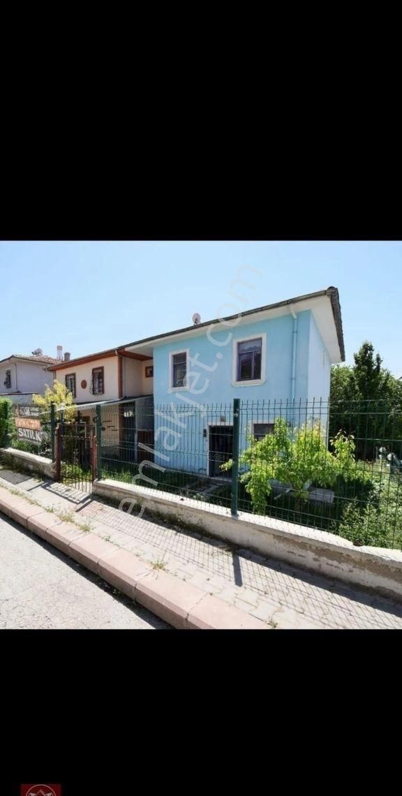 Yenimahalle Turgut Ozal Mah.mesut Evler Sit.de Müstakil Dub Villa Takas Yapılır