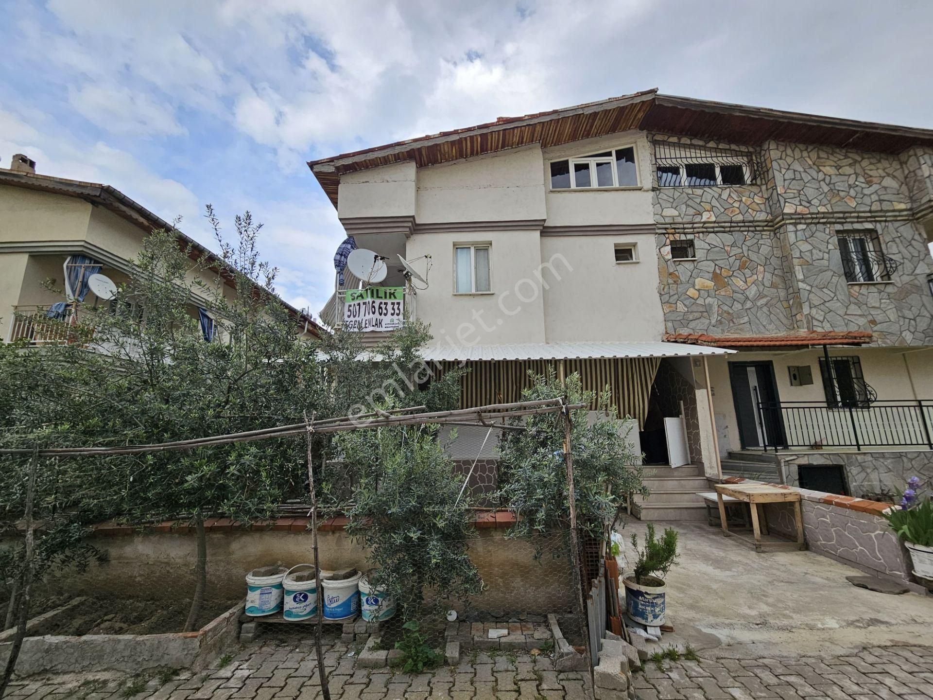Site İçerisinde Acil Satılık Villa