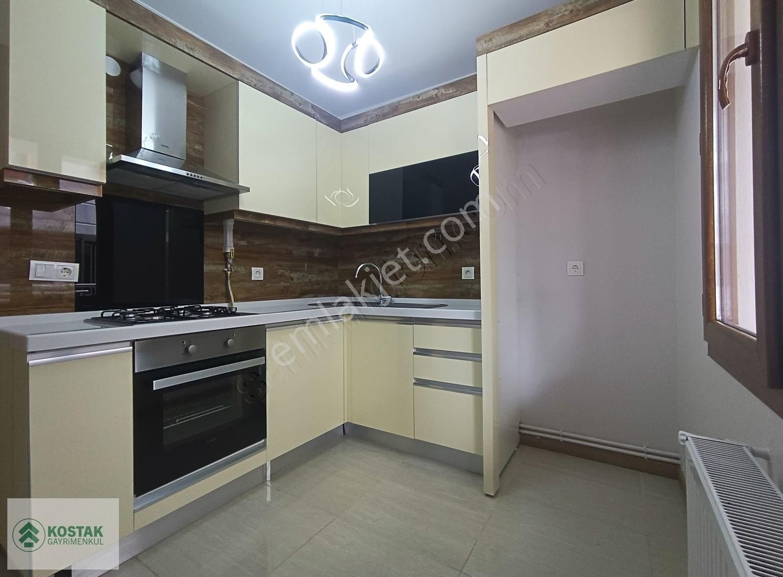 Kostak Gayrimenkulden İkizçayda Öncephe Ebeveyn Banyolu 2+1daire