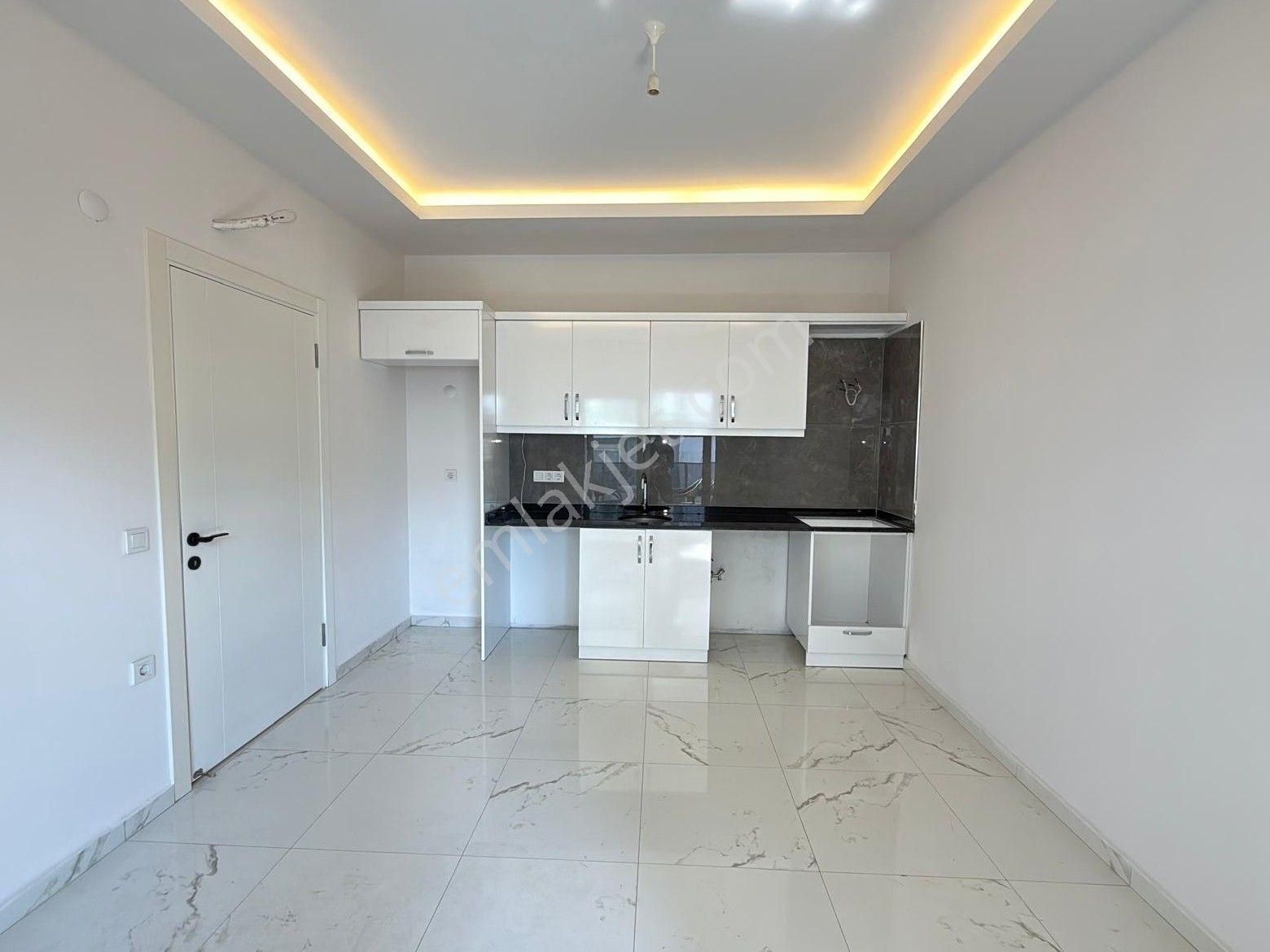 Alanya Mahmutlar Mah.denize 400 Mt.satılık 1+1 Daire