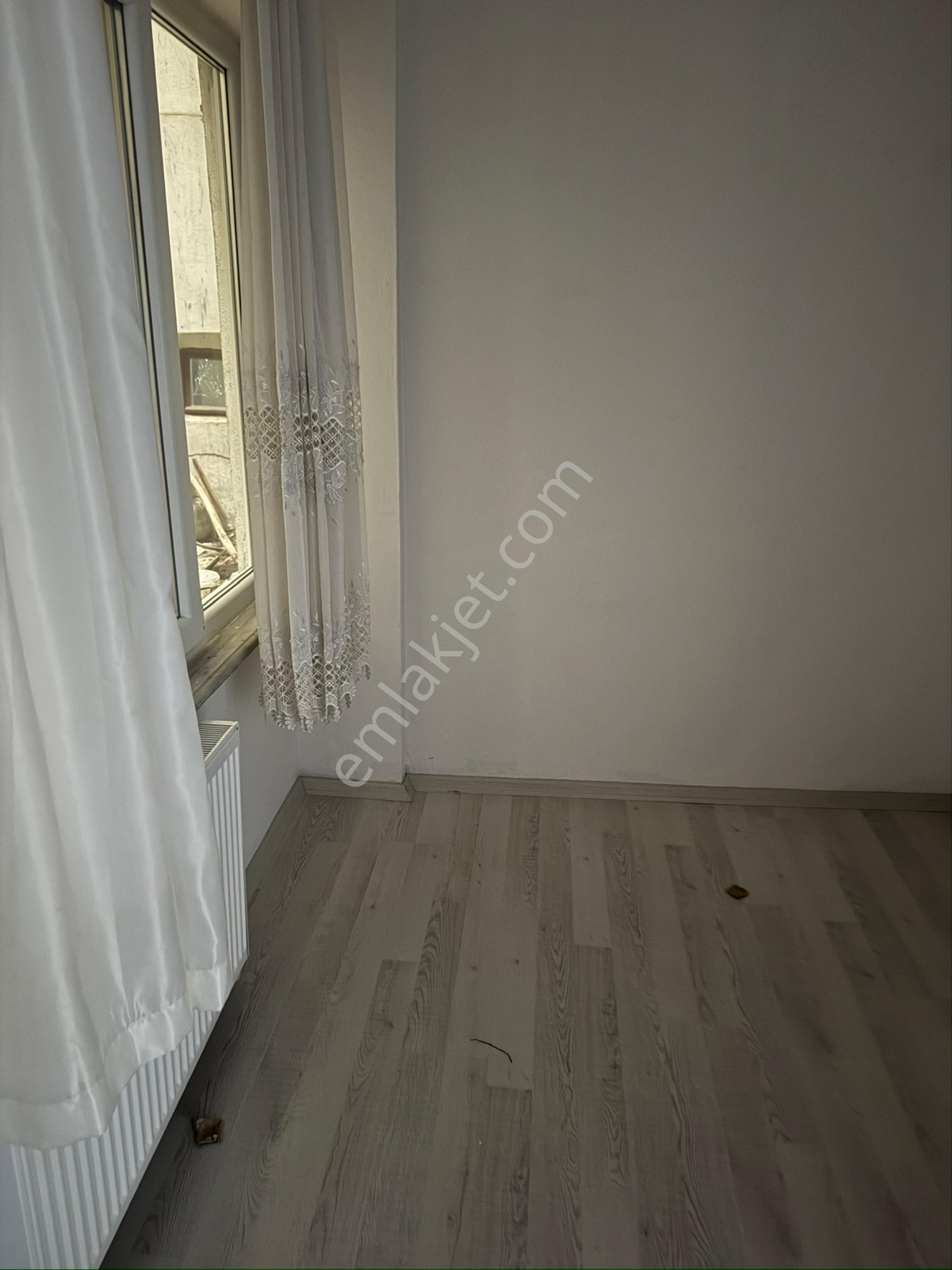 Sırmalarda Satılık 1. Kat Daire Mustafakemalpaşa Da