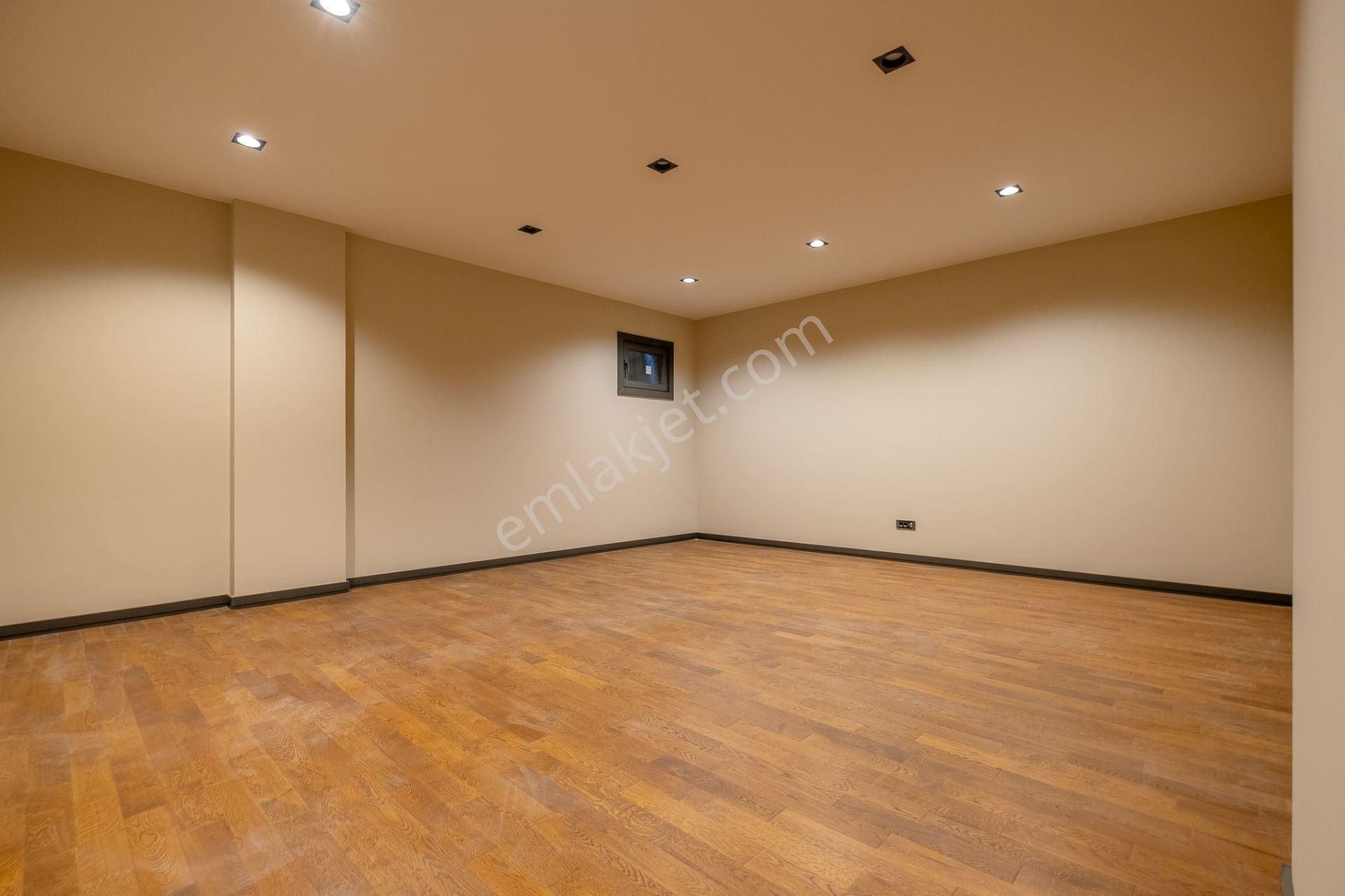 Bahçeşehir 1. Kısımda Satılık Lüks 5+1 Villa - Görsel 28