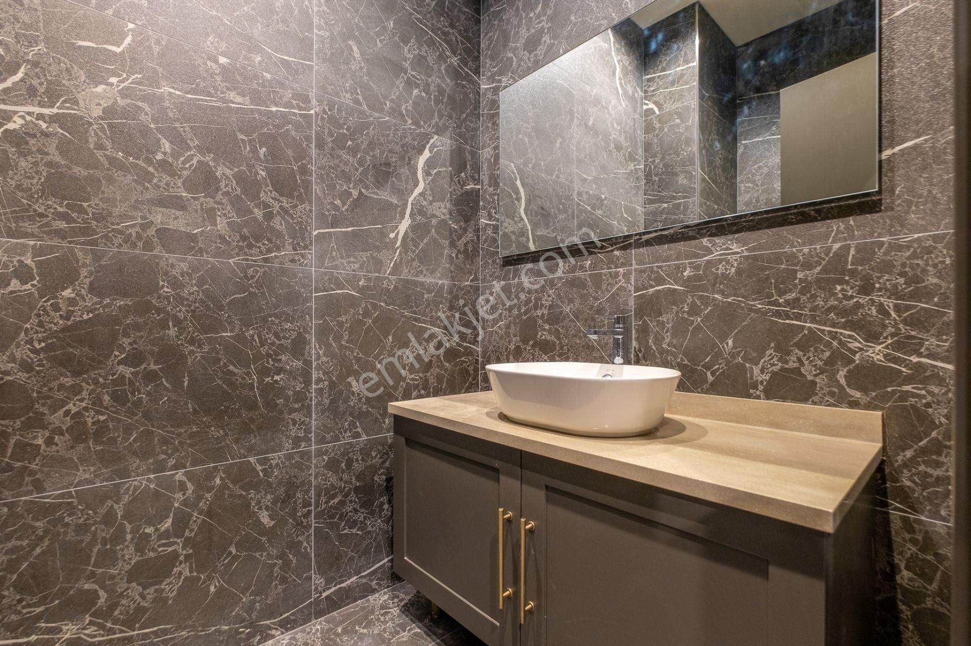 Bahçeşehir 1. Kısımda Satılık Lüks 5+1 Villa - Görsel 6