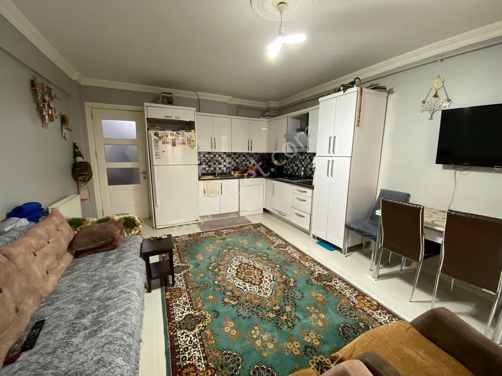 Keçiliköy Mahallesinde 10 Yaşında 3+1 Daire Fırsatı