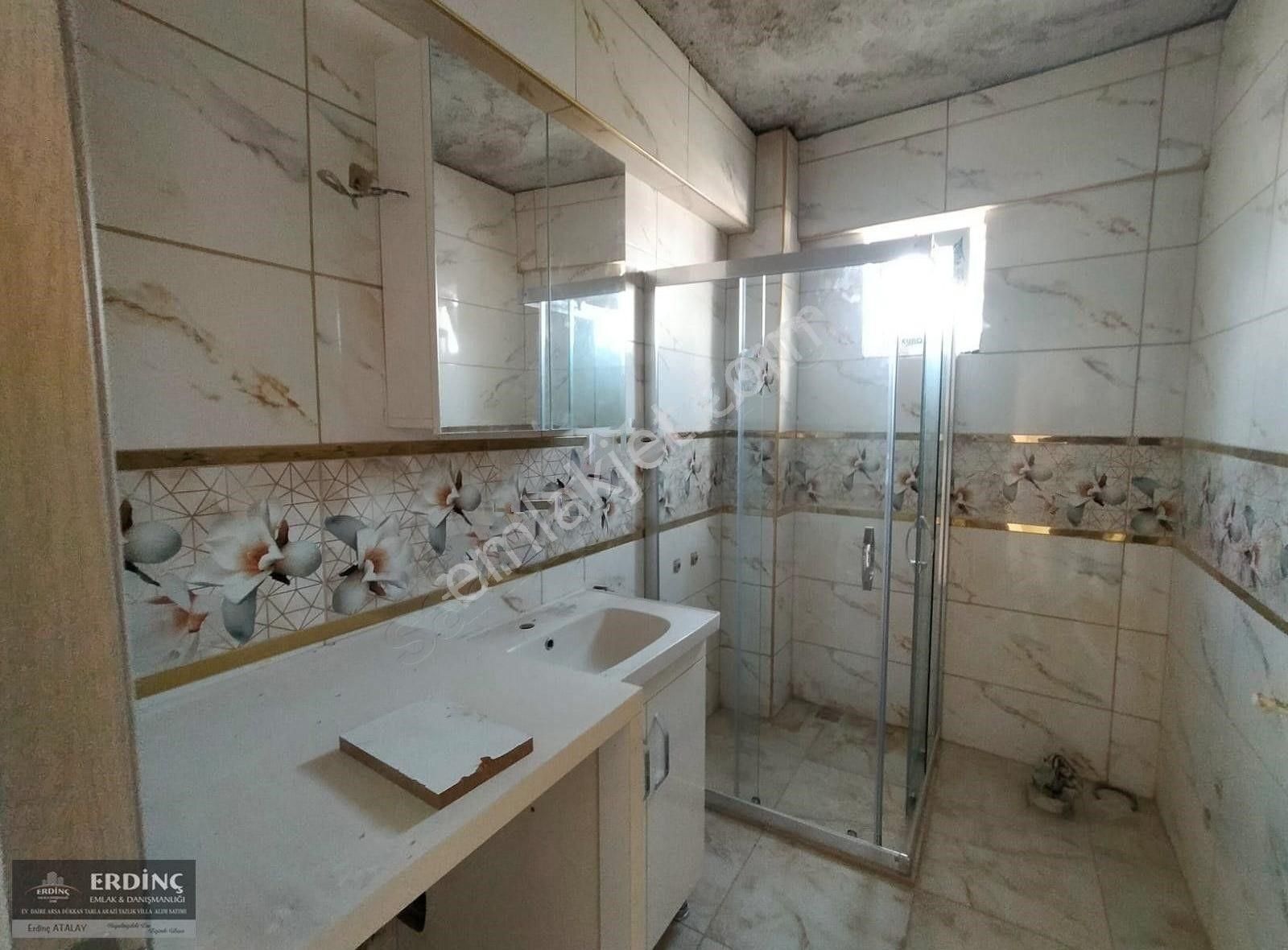 İzmir Torbalı Ayrancılar Merkezde Satılık Sıfır 2+1 Daire Arakat - Görsel 8