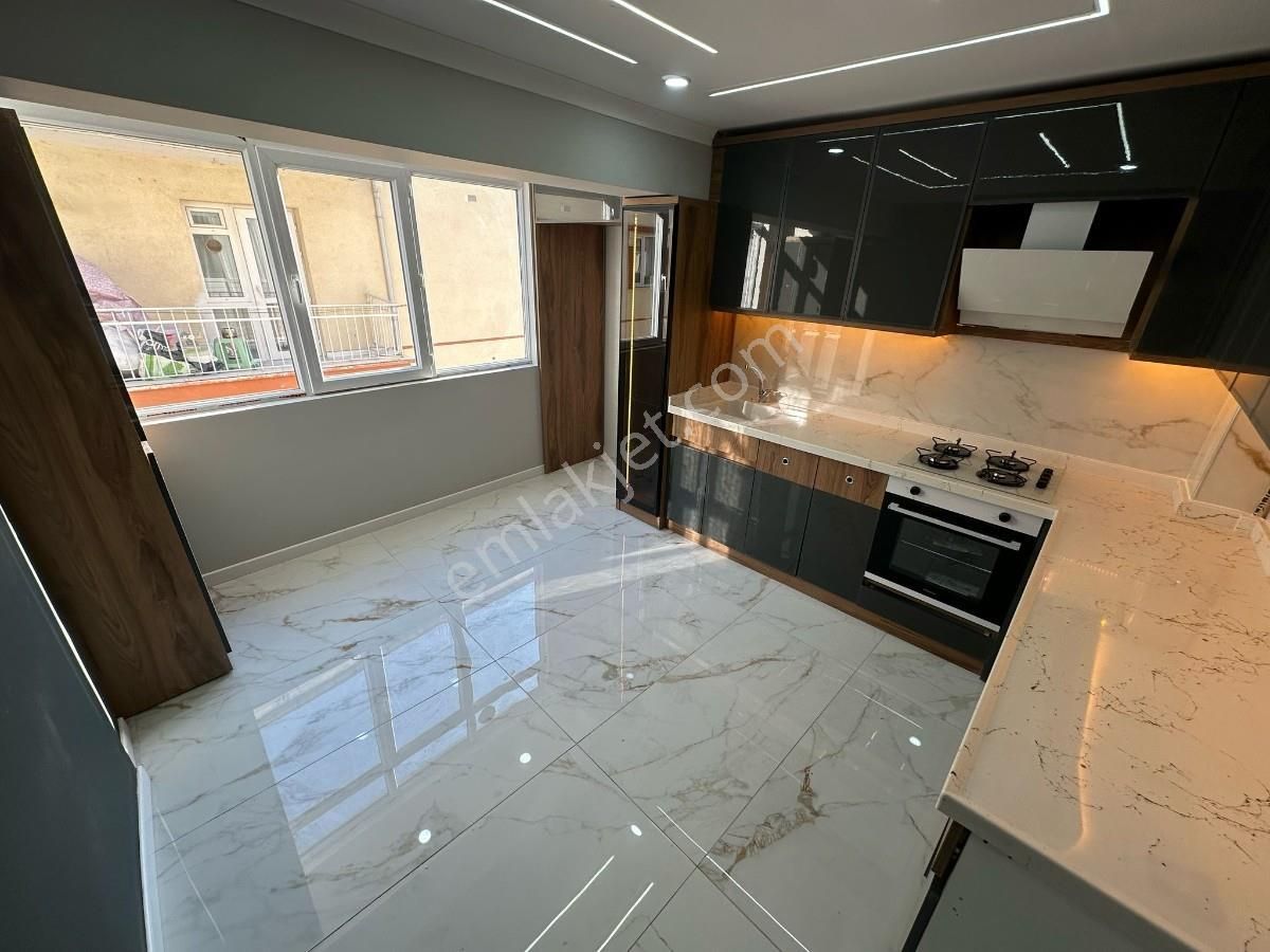 Sincan Akşemsettin Mah 3+1 Ara Kat Ön Cephe Full+full Yapı Daire