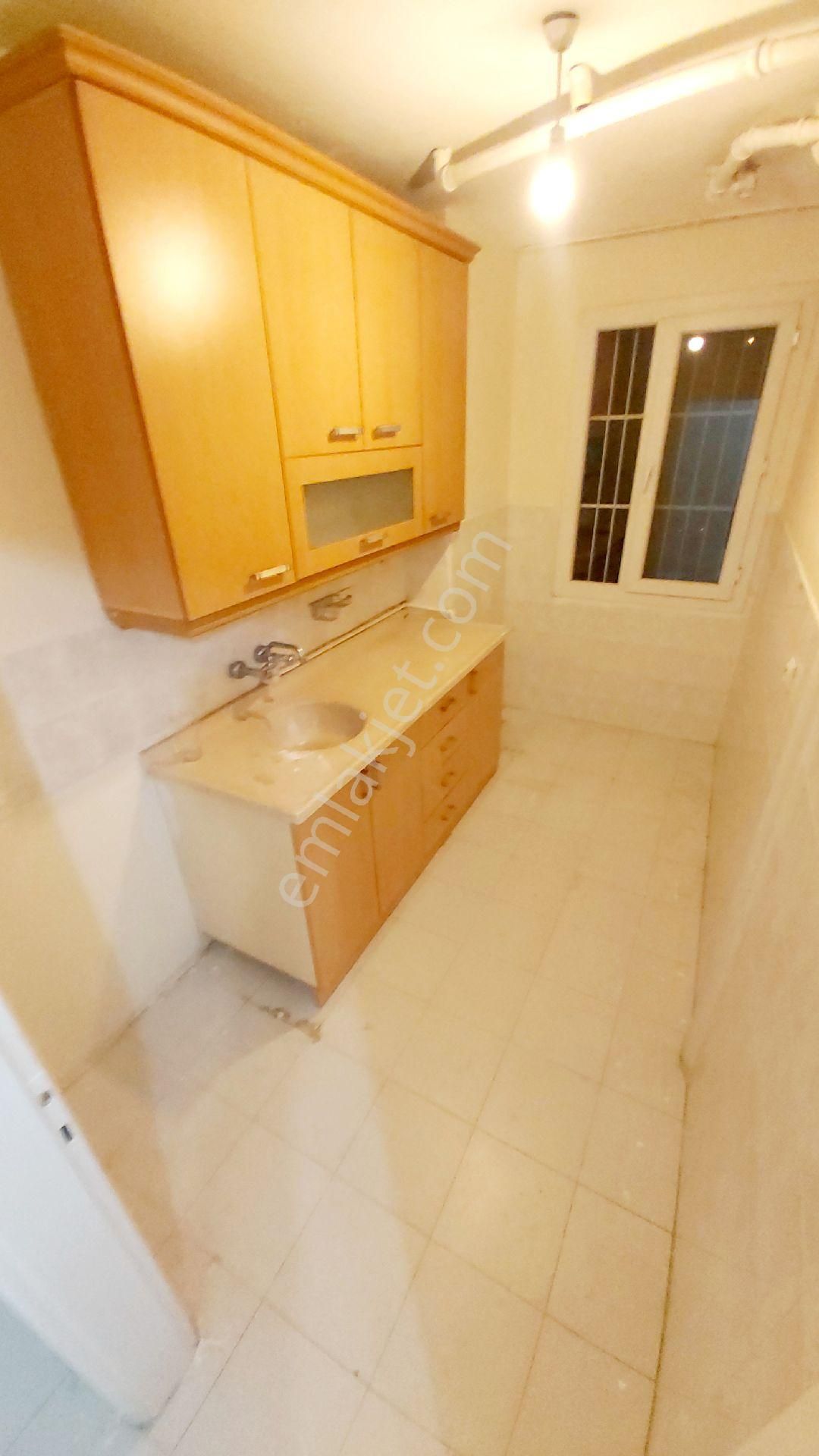 Adana Çukurova Yurt Kiralık 1+1 Daire-yüksek Giriş