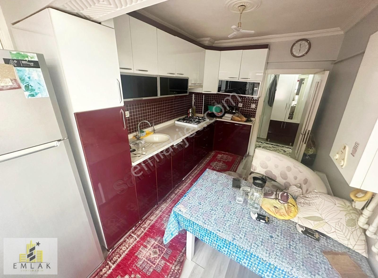 Emlak Danışmanım'dan Plevne'de Katta Ön Cephe Ful Yapılı Daire!!