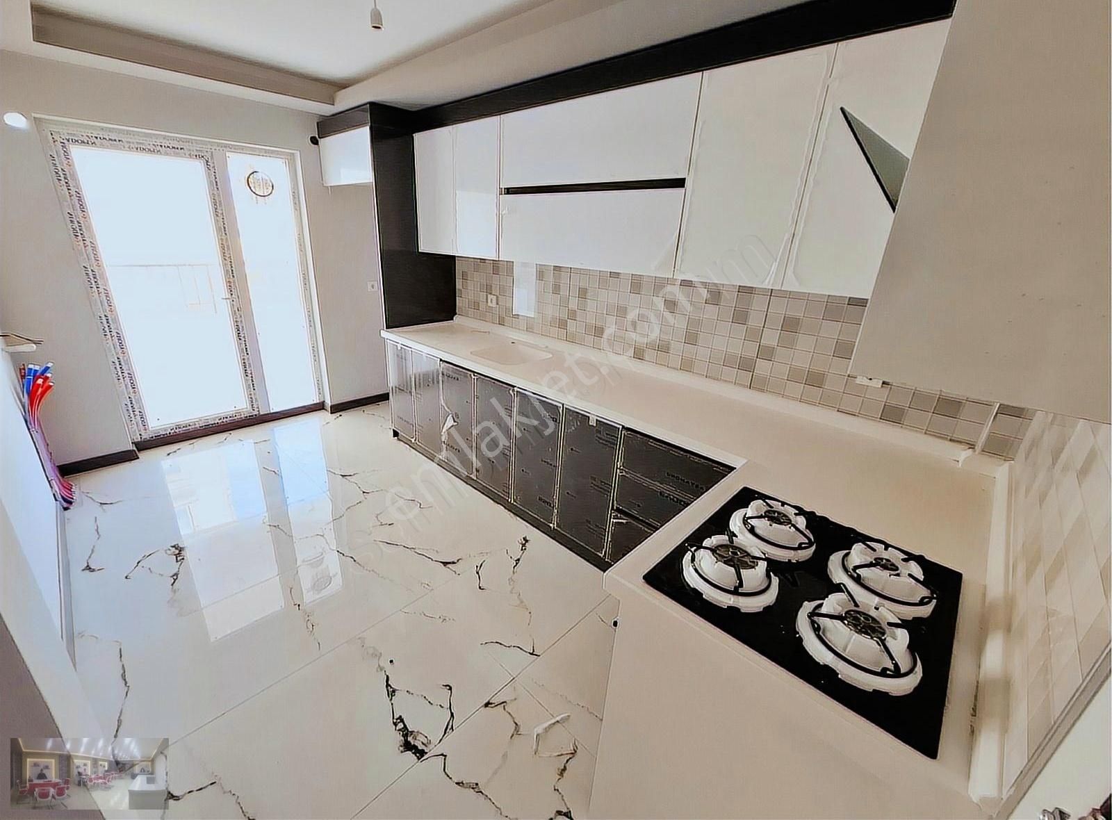 Otobüs Okul Sağlık Ocağı Yanında 2+1 Sıfır Daire "evimm"