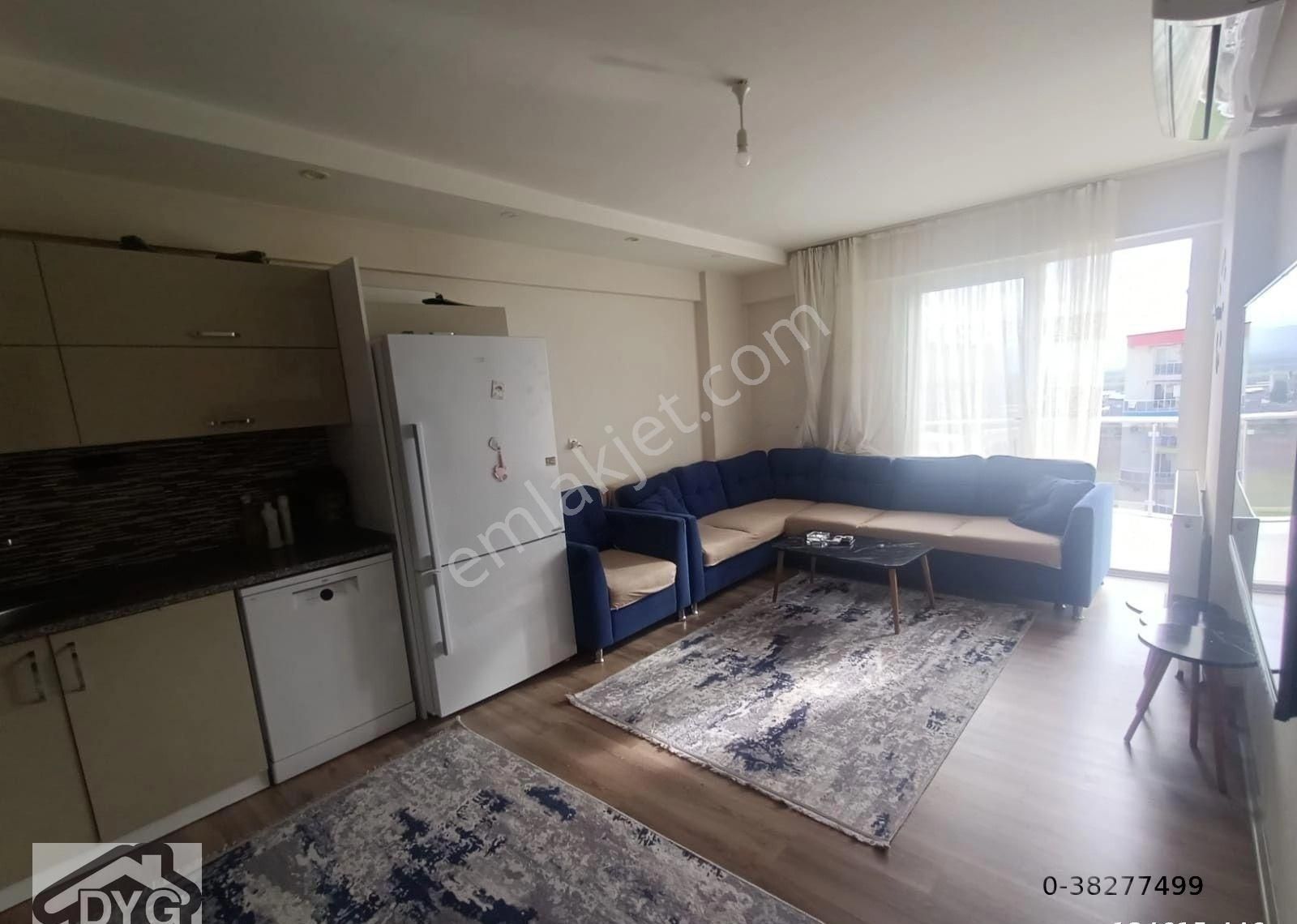 2+1 Satılık Havuzlu Site İçinde Eşyasız Daire