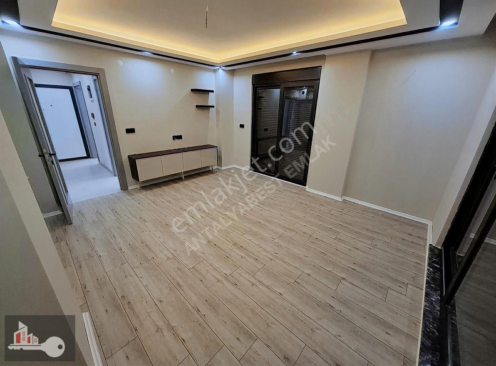 Varsak Karşıyaka'da Sıfır Lüx 2+1 Geniş