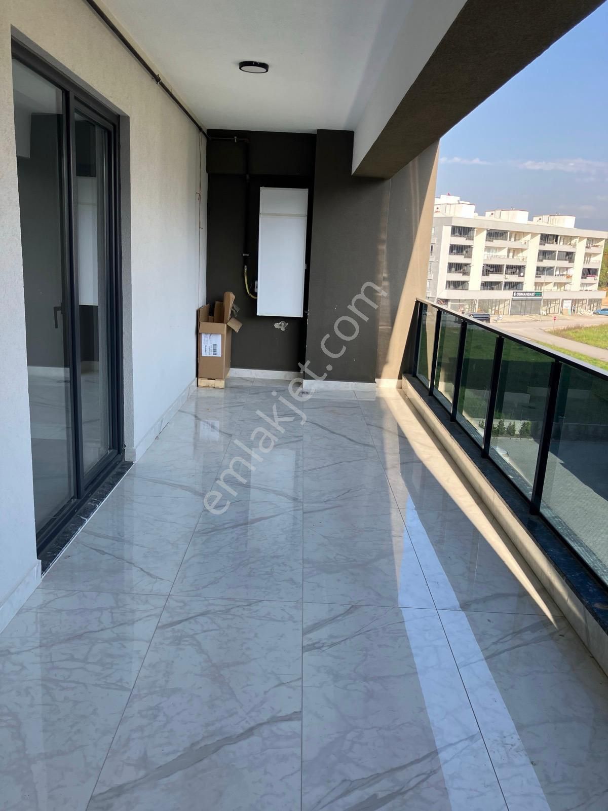 Balkan Mh 3+1 Net 156 M2 Eşyasız Kiralık Daire