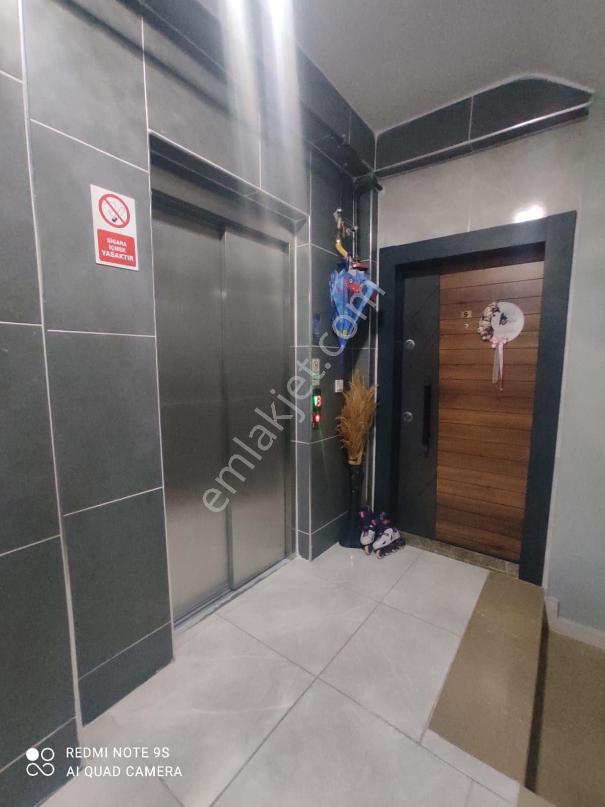 Beylikdüzü Kavaklı Merkezde 2+1 110m2 3 Kat Büyük Balkonlu Satılık Daire - Görsel 15