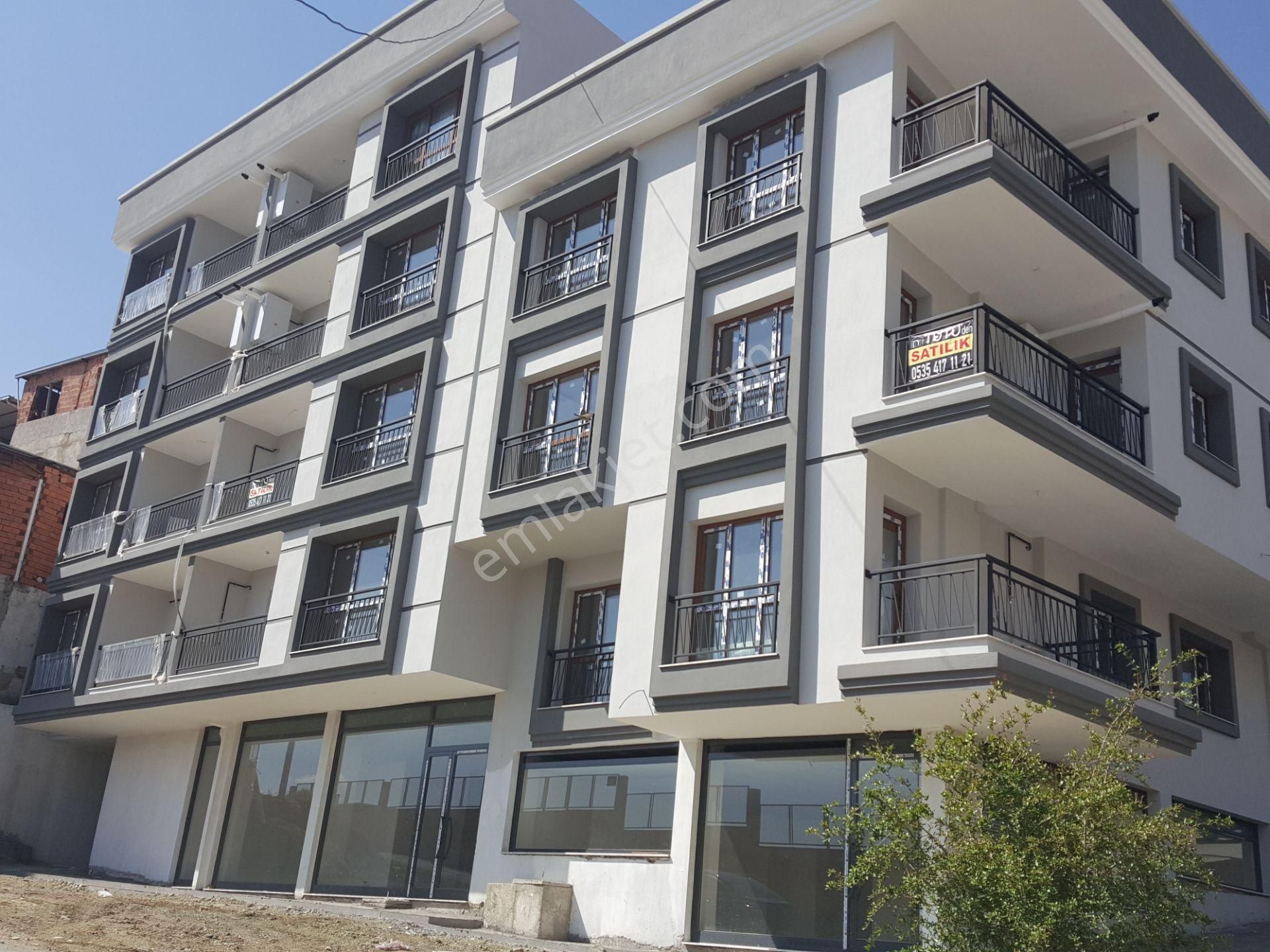 Buca İnönü Mahallesinde 80m2 Her Türlü İşyerine Uygun Dükkan