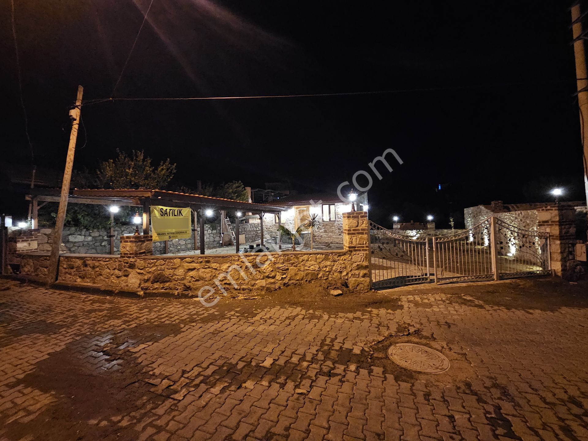 Bademli Köy Merkezinde Alkollü Mekan Yapılabilir Taş Ev Ve Bahçe - Görsel 9