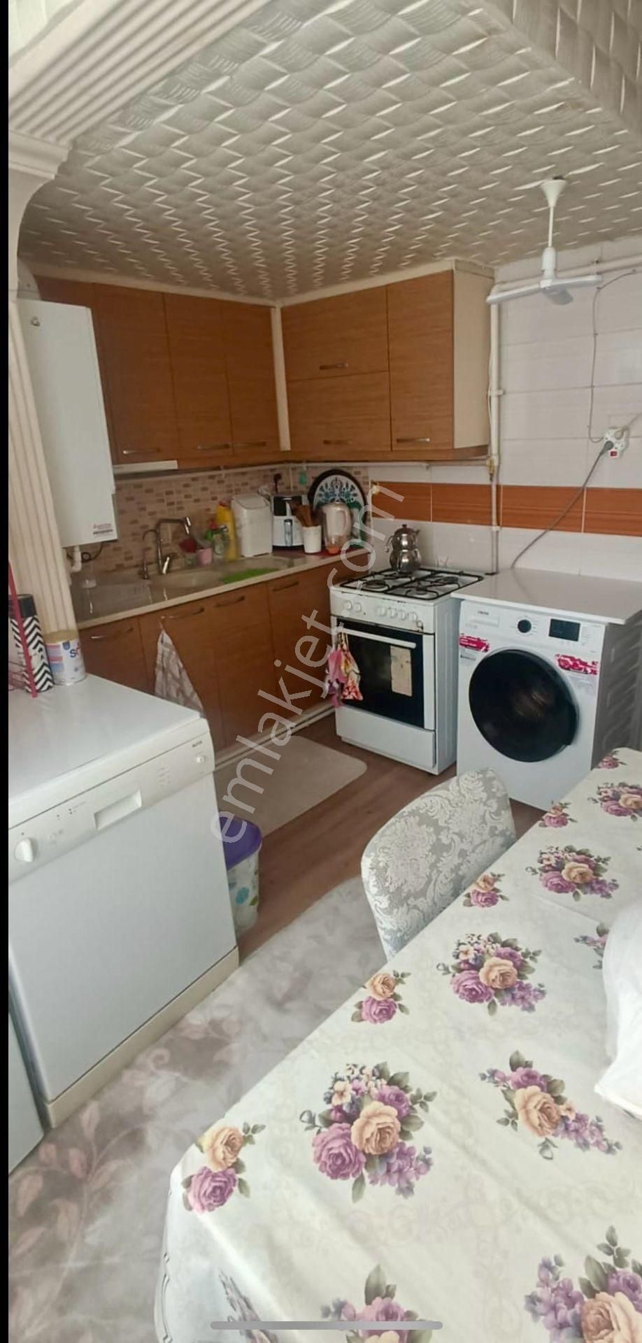Denizli Merkez Saraylarda 3+1 Asansörlü Rredili Masrafsız Daire