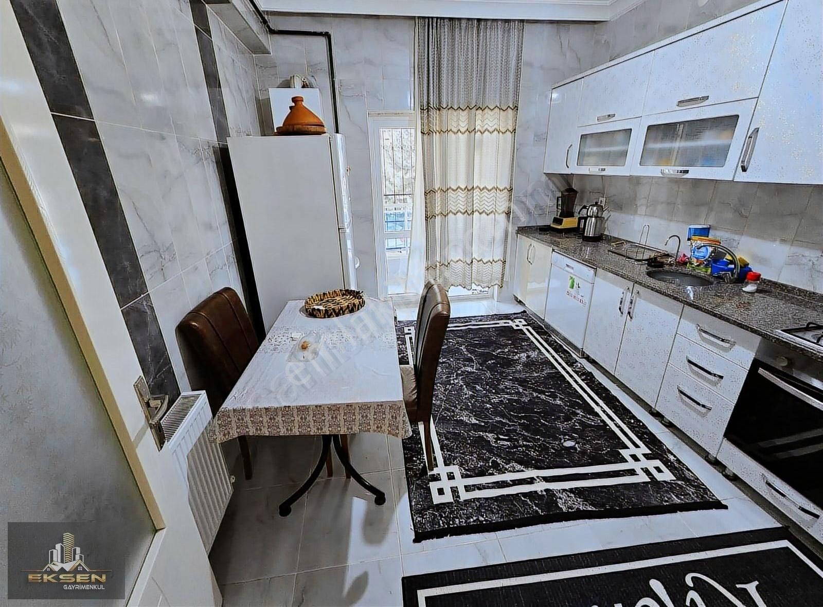 Fırsat Dairesi 3+1 Y.giriş Masrafsız Oturuma Hazır İskanlı Daire
