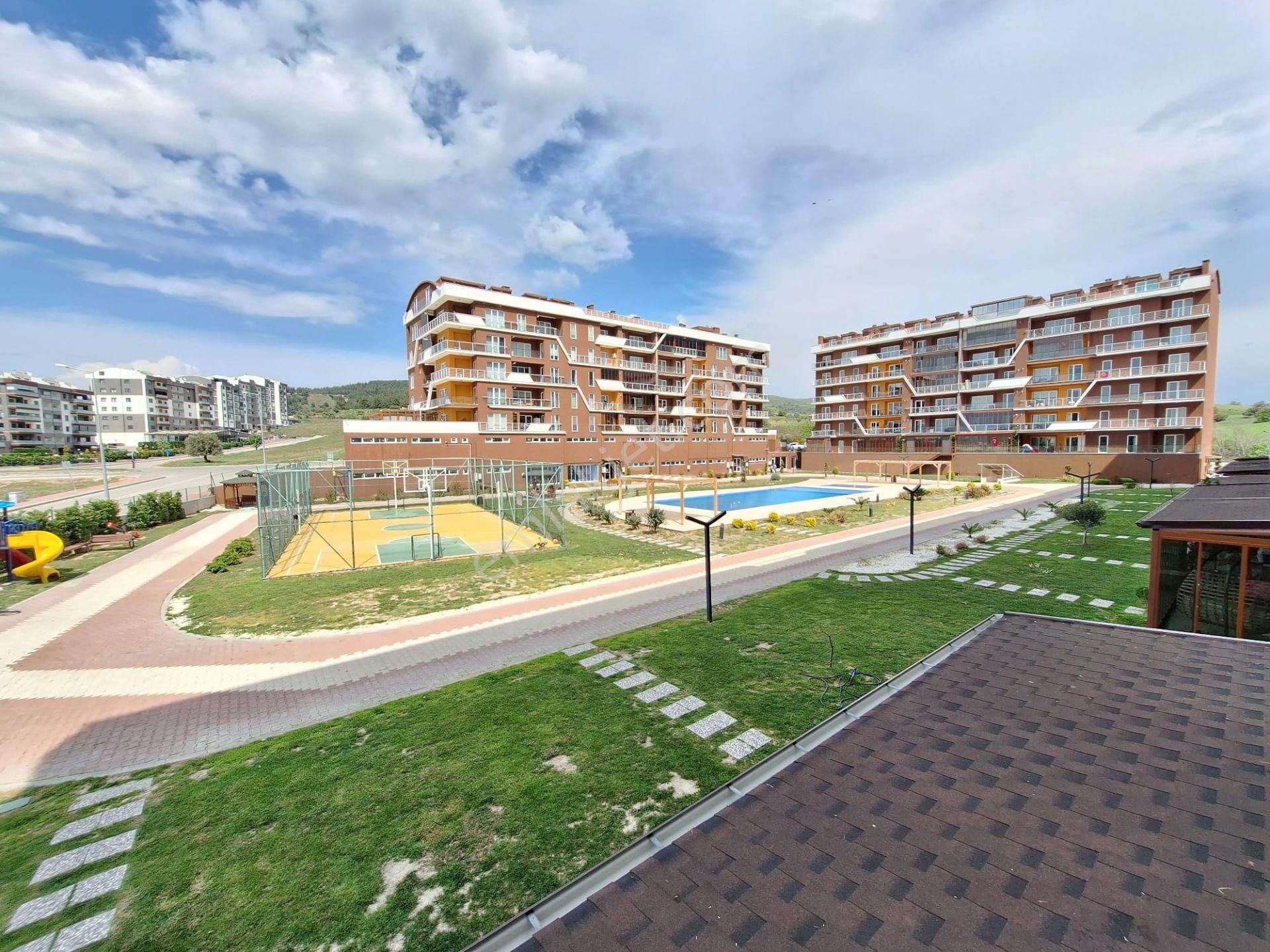 Çanakkale Hamidiye Mh. Site İçi Satılık 3+1 Konsept Daire
