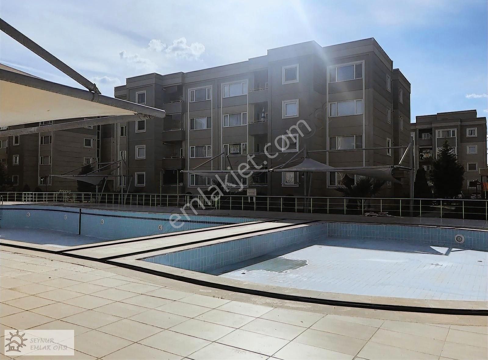 İzmit Kavanium 832 Adada Arakat Manzaralı 2+1 Kiralık Daire.