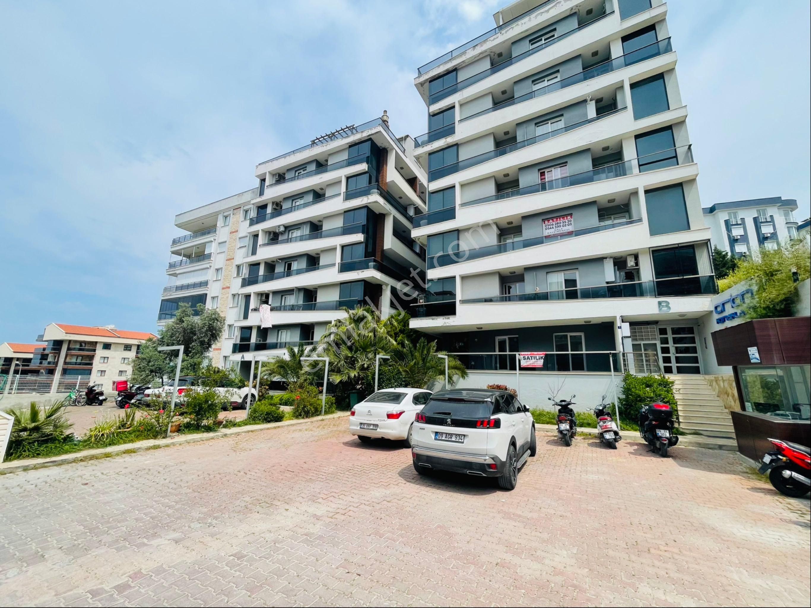 Kuşadası Merkezde 1+1 Yerden Isıtmalı Satılık Daire