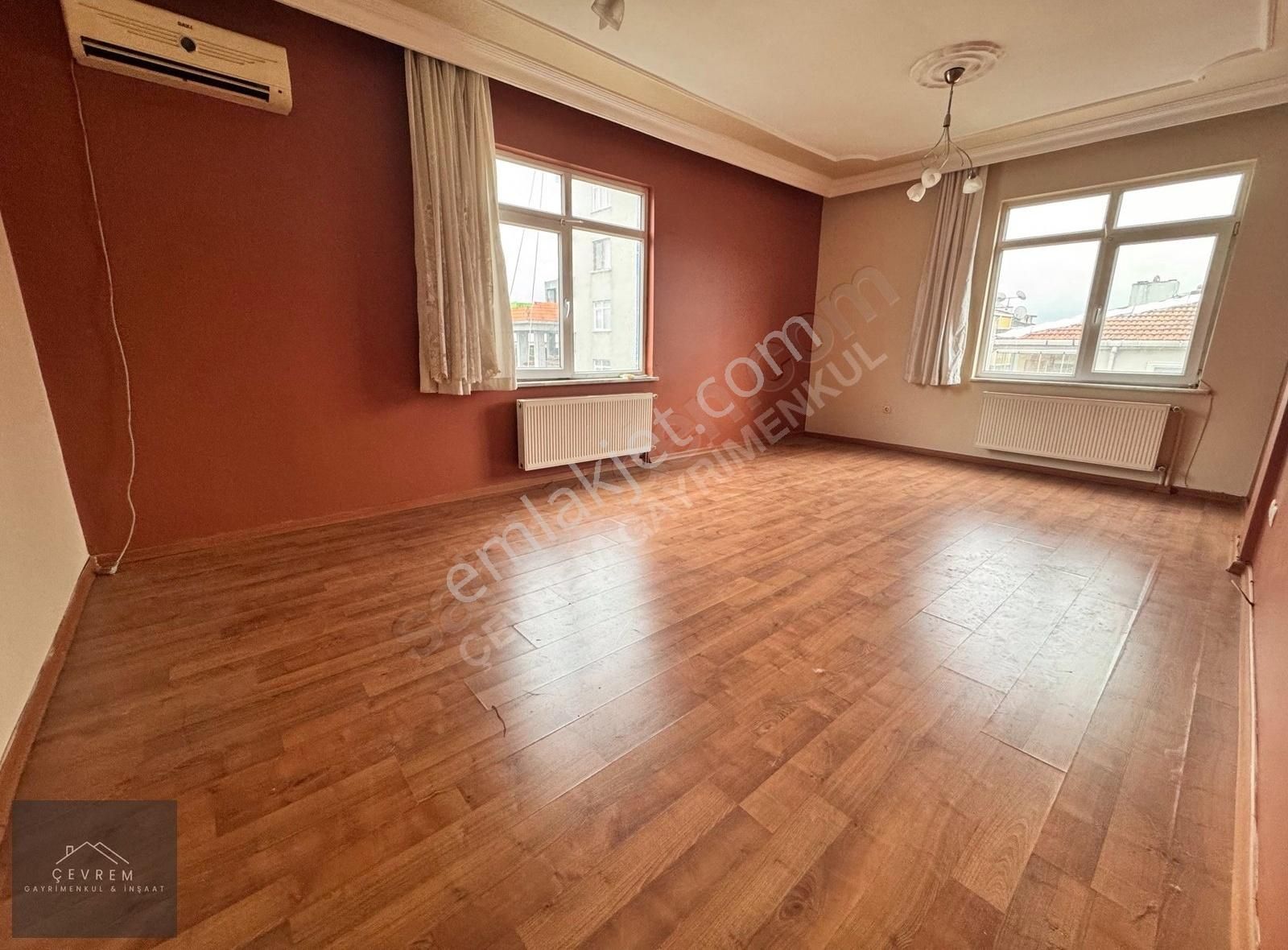 **çevrem**den Gültepe'de Kullanışlı 2+1 90m² Kiralık Daire