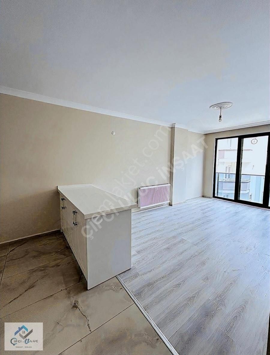 Novada Avm Yanı Satılık Lüks 2+1 Daire