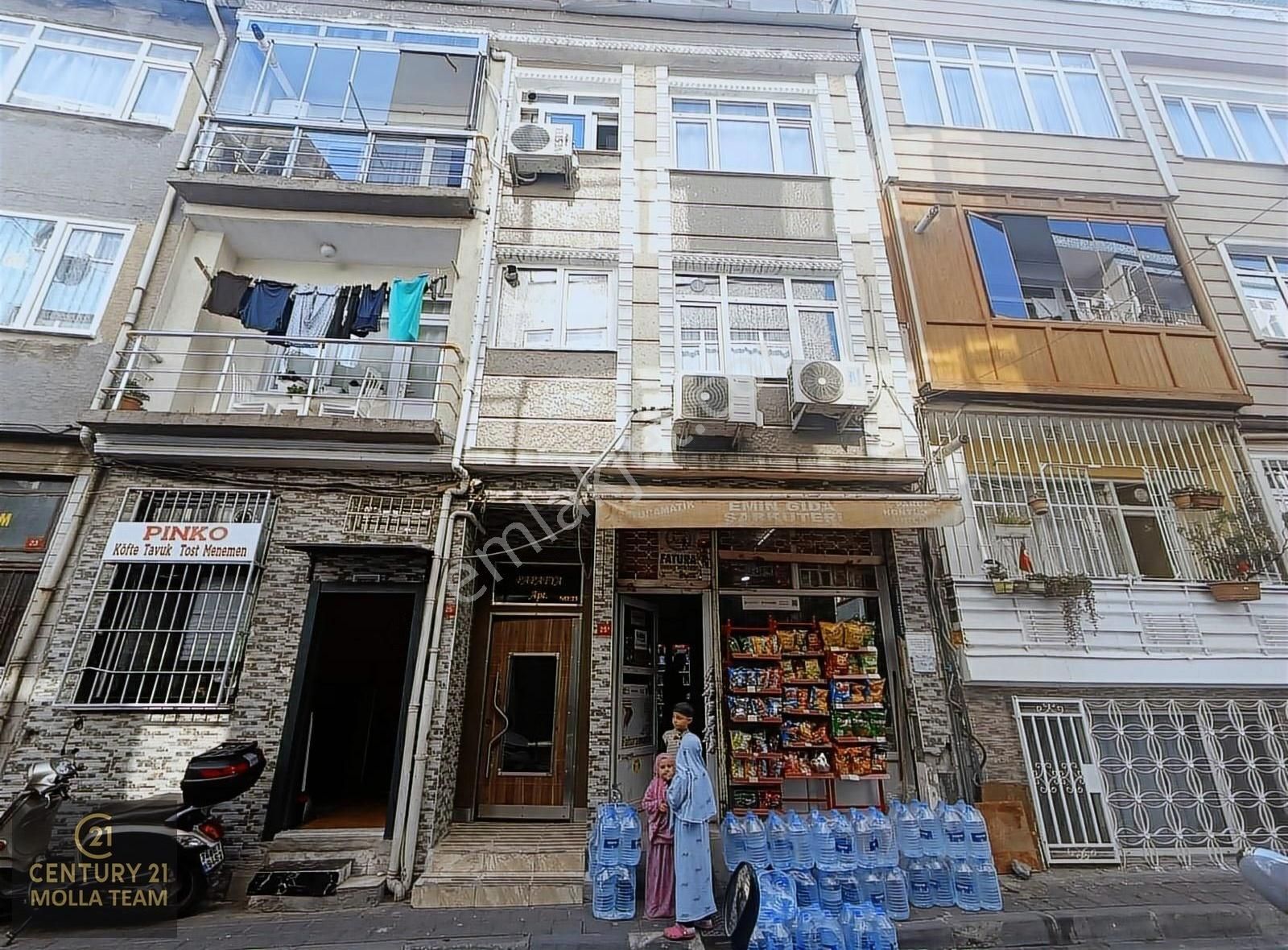 Molla Team Fatih Hırkai Şerif'de Satılık 2+1 Daire