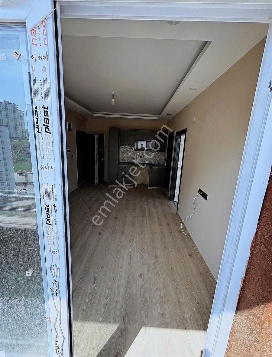 Önü Açık Ferah Güney-batı Cephe 1+1
