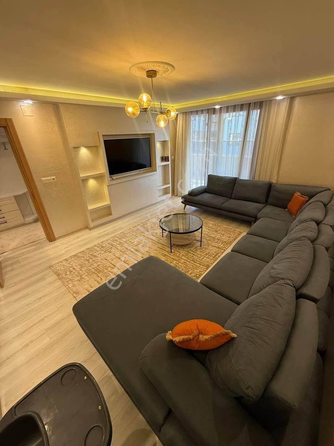 Turgutlu Satılık Yedi Eylül Mah 140m2 Geniş 2+1 Oda Doğalgazlı Teraslı 4. Kat 8 Yıllık Daire