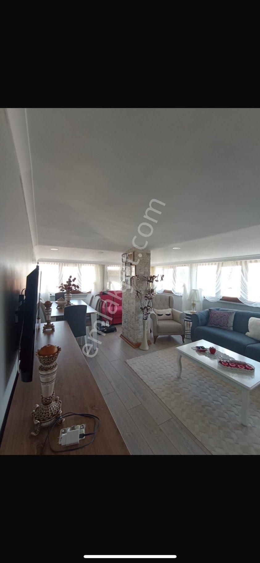 Beylikdüzü Yakuplu’da Satılık 2+1 Çatı Katı Daire