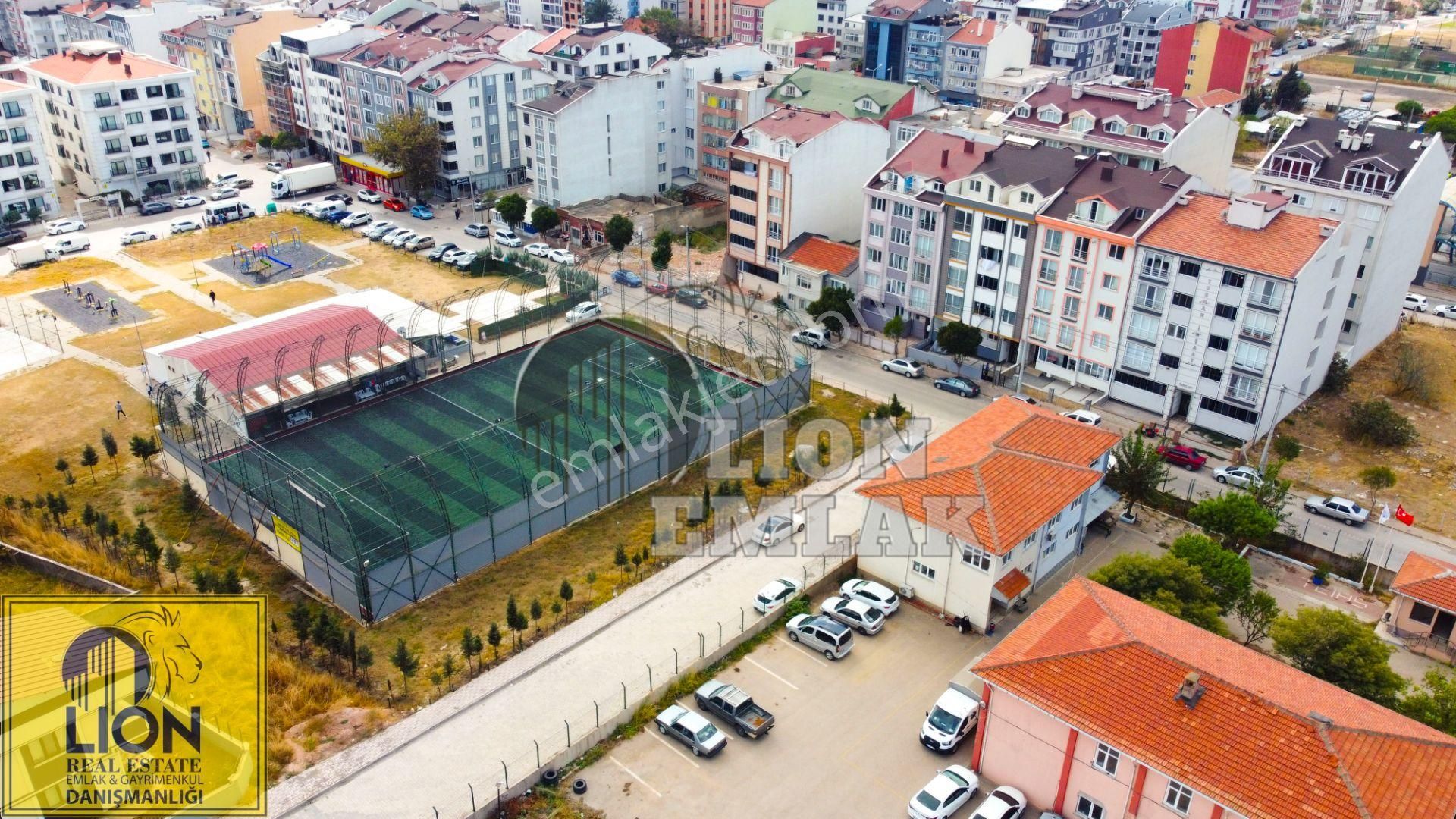 Bandırma 600 Evler Adliye Yakını Arakat,balkonlu Satılık 2+1 Daire