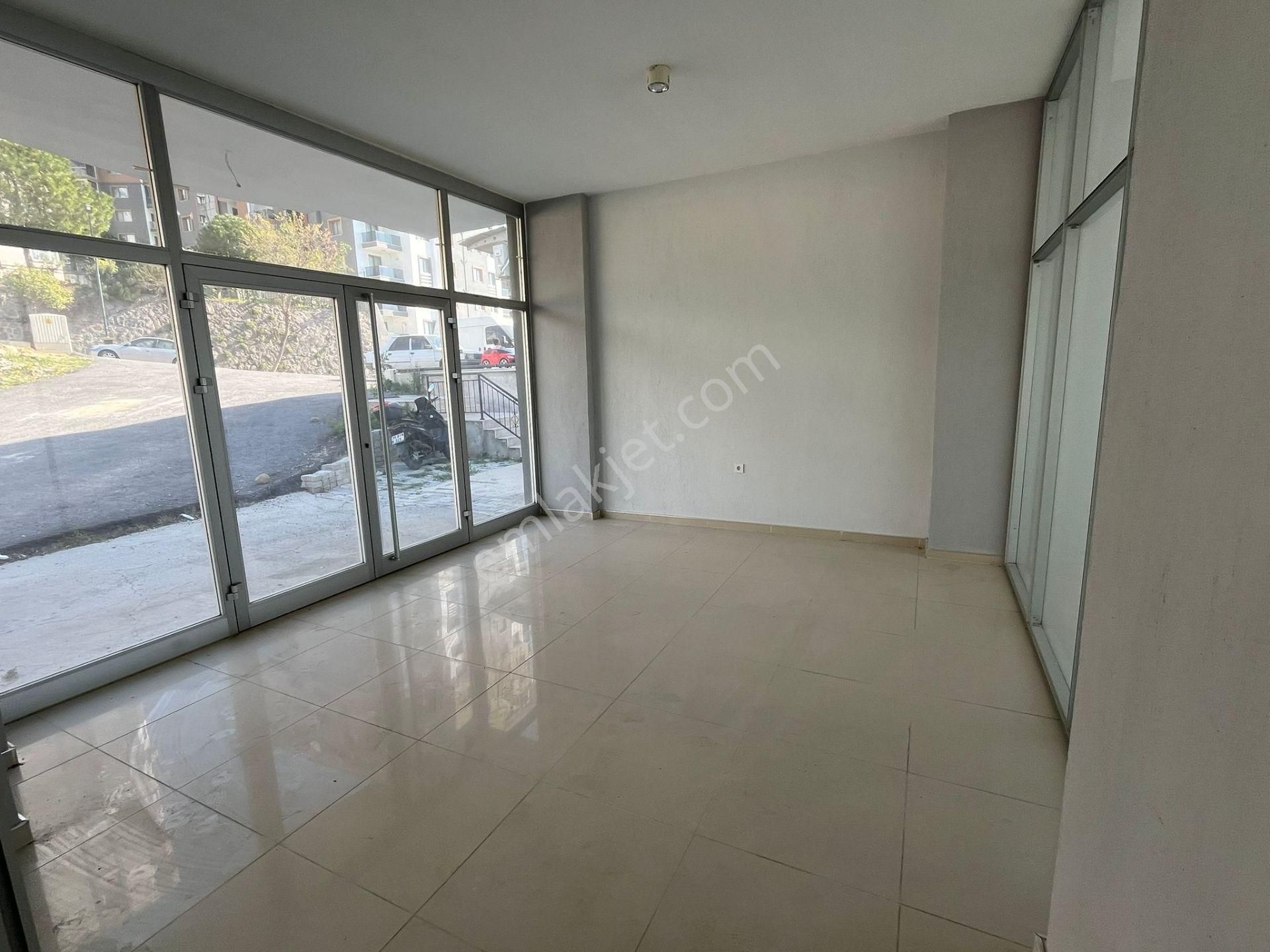 Menemen Ulukent Ulukop. 110+114 M2 Yan Yana İki Kiralık Dükkan - Görsel 8