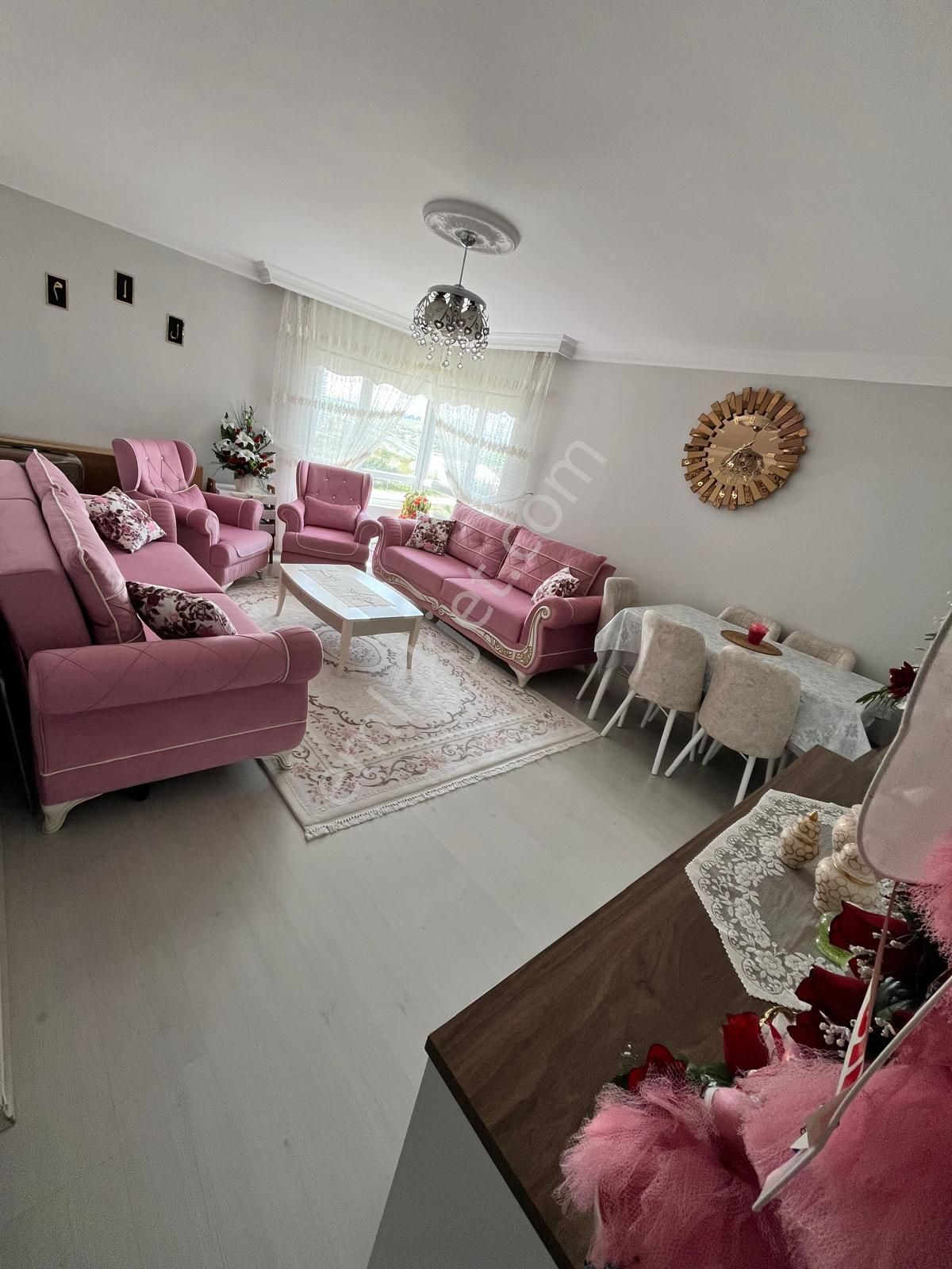 Yenibayındır Mah 3+1 Kat 1 İçi Yapılı Geniş Balkonlu